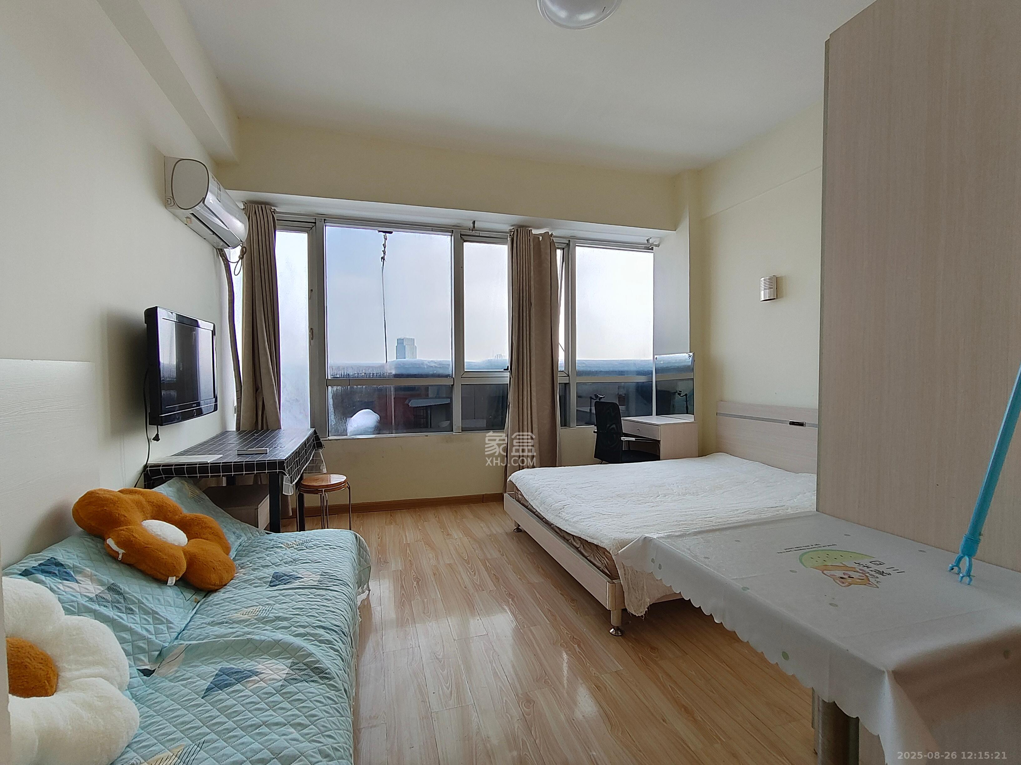 融圣国际  1室1厅1卫    1400.0元/月 融圣国际  1室1厅1卫    1400.0元/月