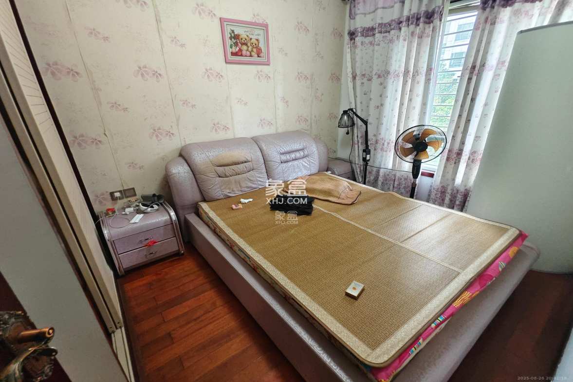 米兰春天  4室2厅2卫    2500.0元/月 米兰春天  4室2厅2卫    2500.0元/月室内图