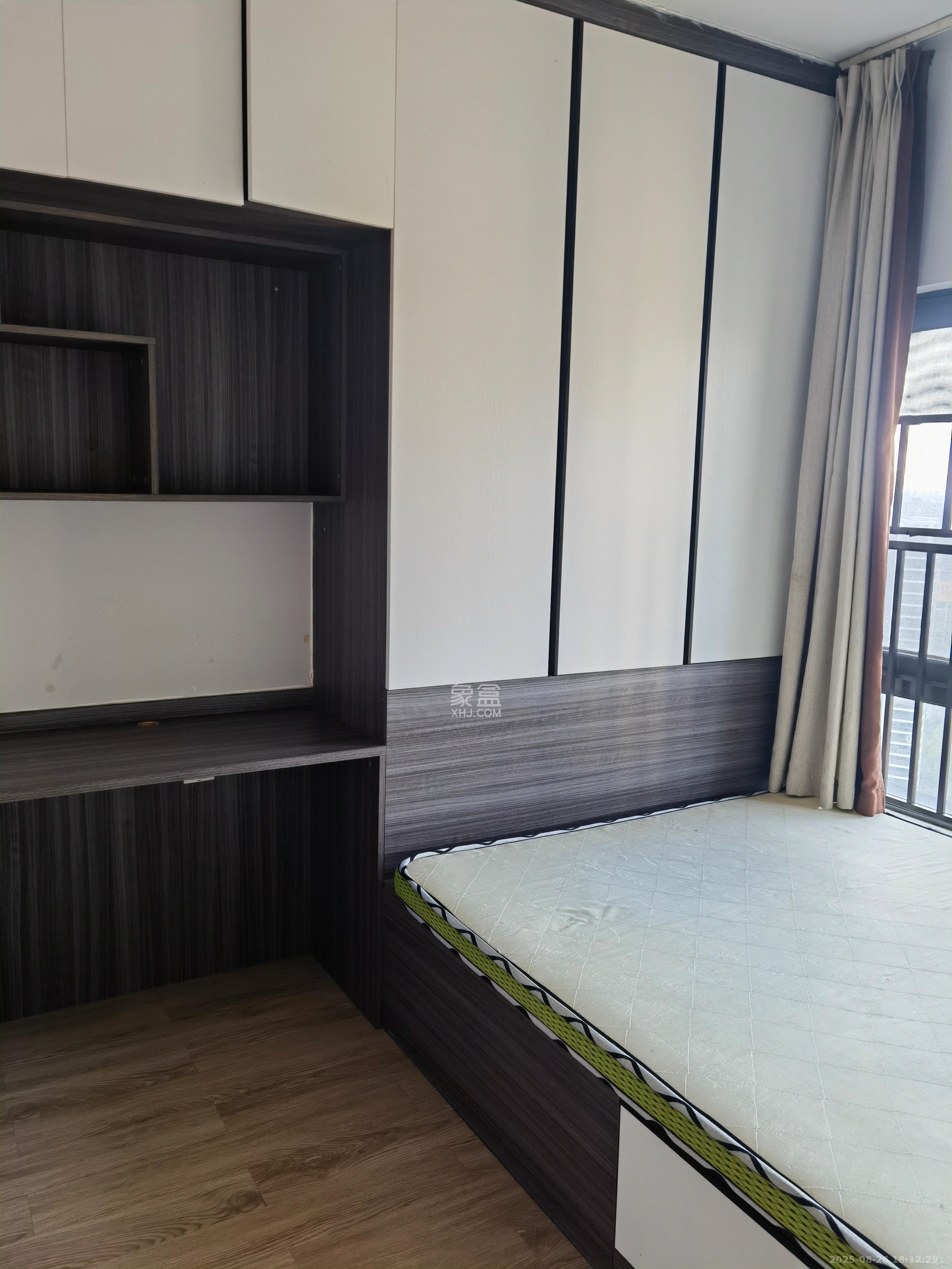 时代倾城五期  3室2厅2卫    2600.0元/月室内图