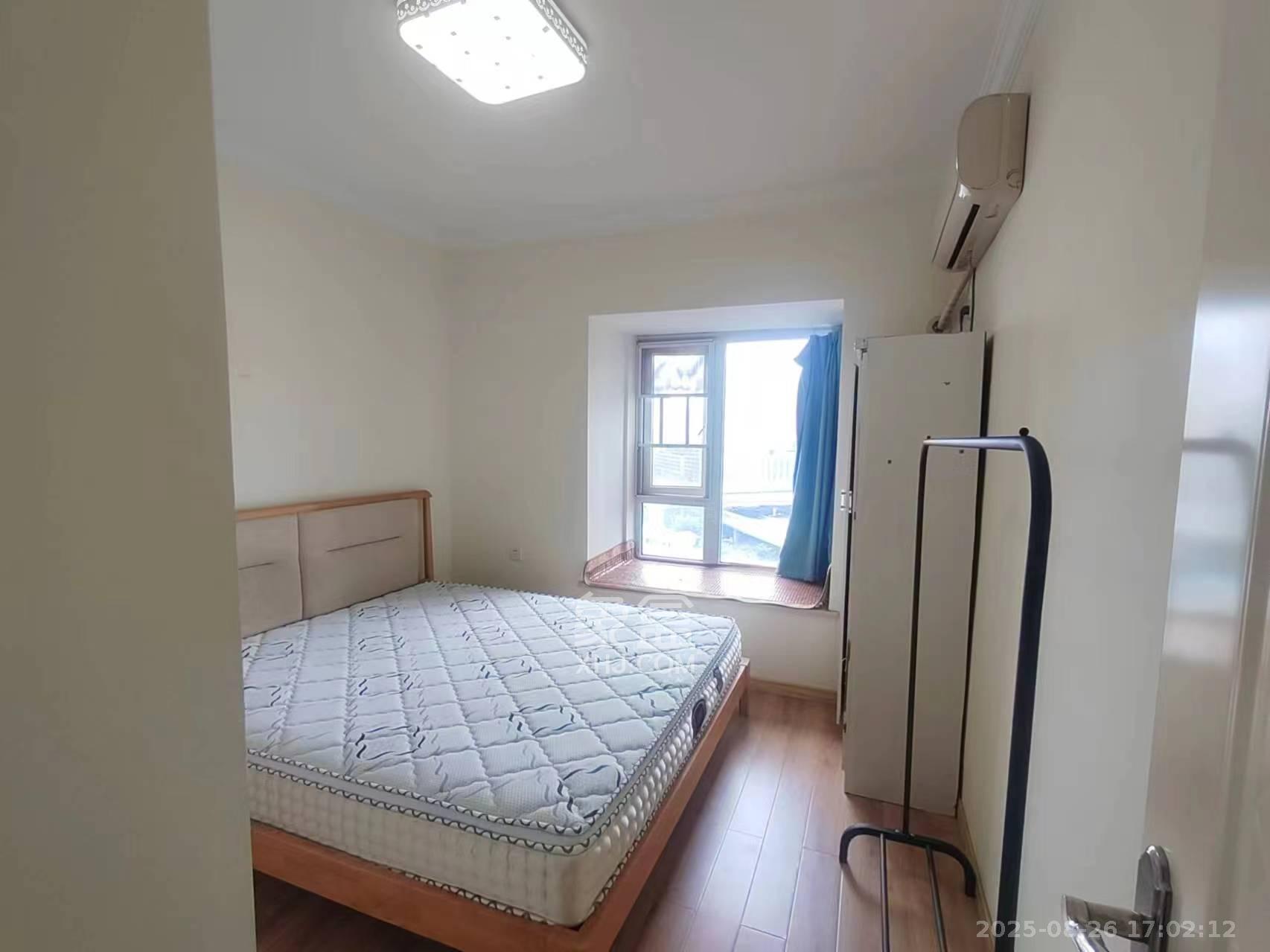 荣盛花语城  3室2厅1卫    1900.0元/月 荣盛花语城  3室2厅1卫    1900.0元/月室内图