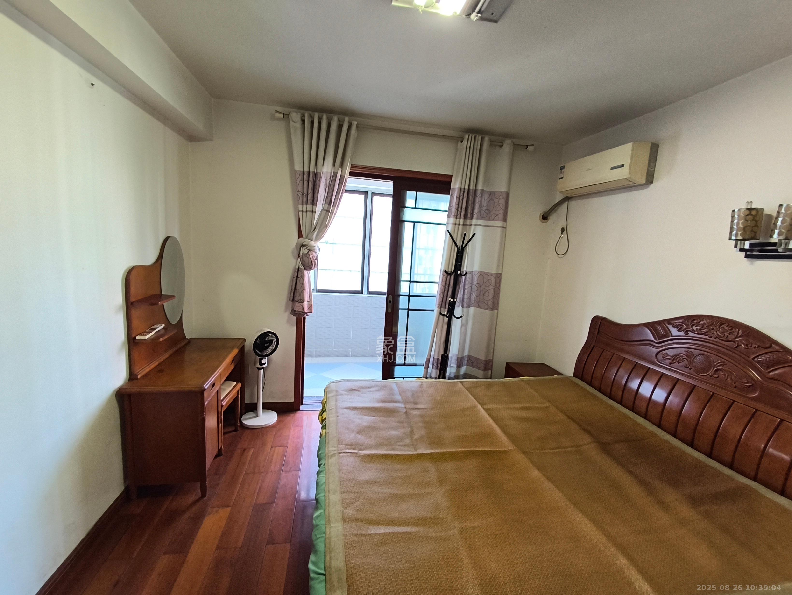 芙蓉蓉苑  3室2厅1卫    2600.0元/月室内图