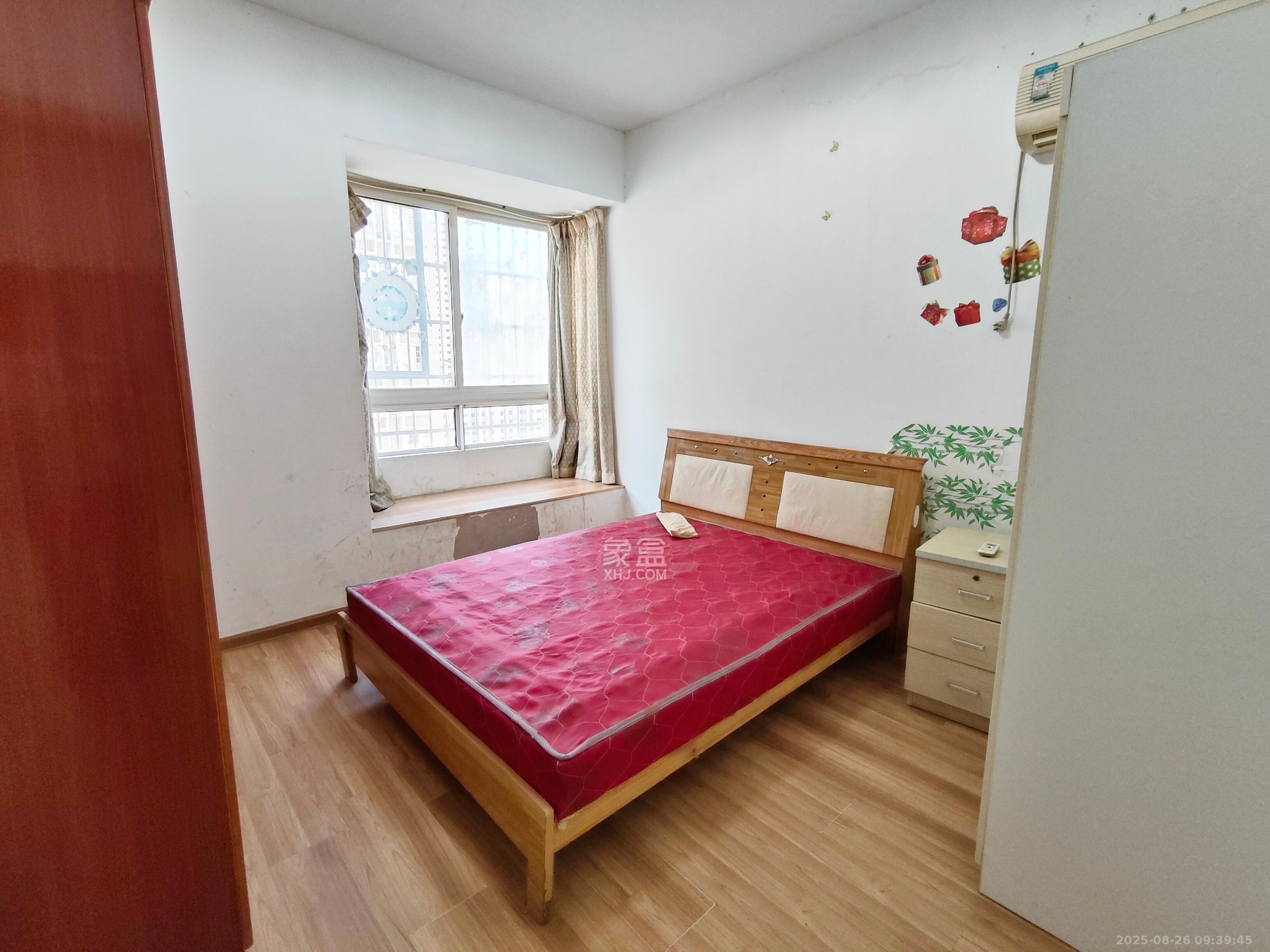 圣力华苑 2室2厅1卫 1300.0元/月 圣力华苑 2室2厅1卫 1300.0元/月室内图