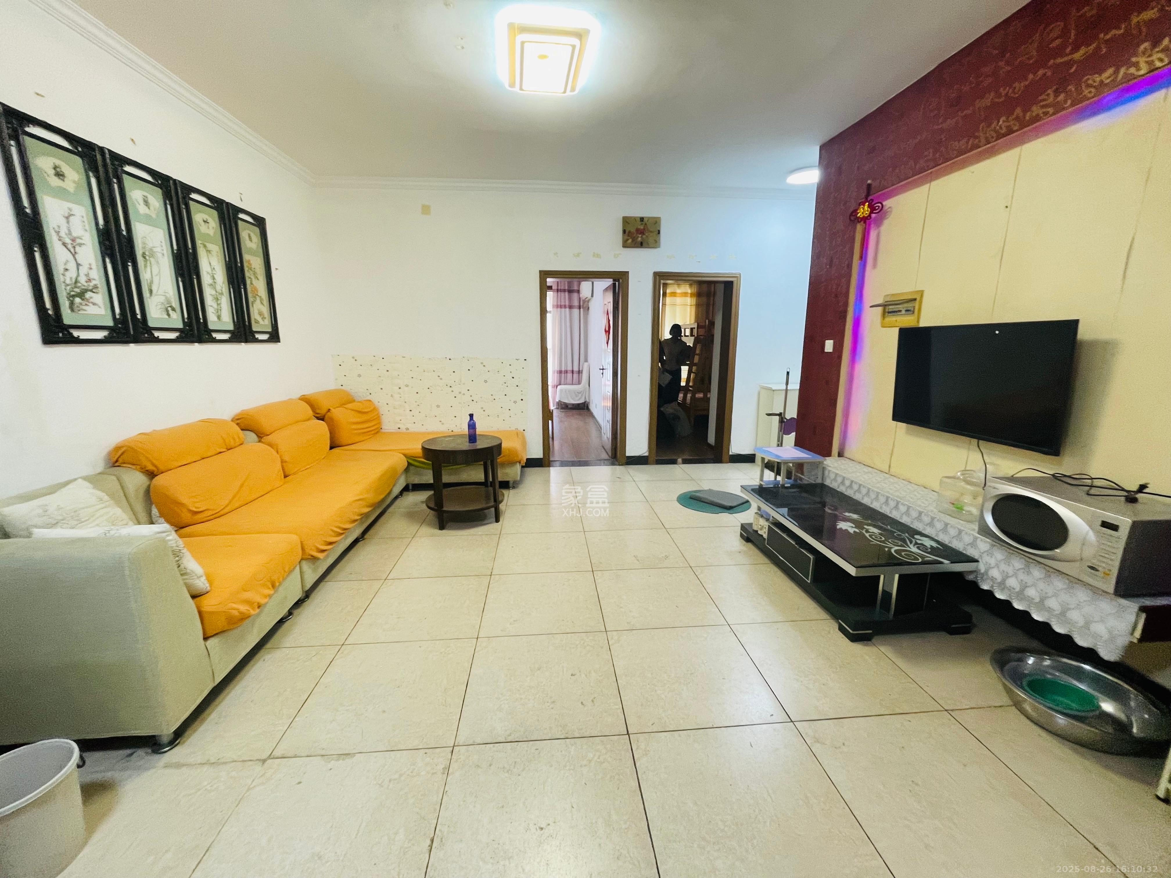 湘绣城  2室2厅1卫    1400.0元/月 湘绣城  2室2厅1卫    1400.0元/月室内图