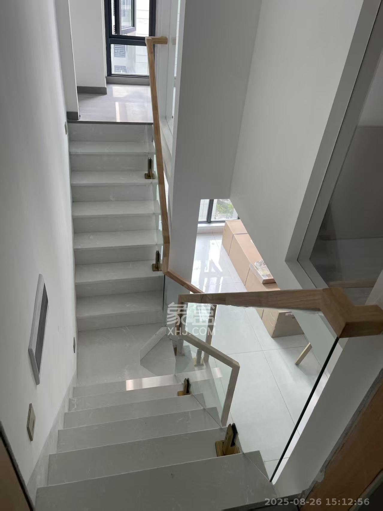 中国铁建湘语梅溪  2室1厅1卫    1700.0元/月 中国铁建湘语梅溪  2室1厅1卫    1700.0元/月室内图