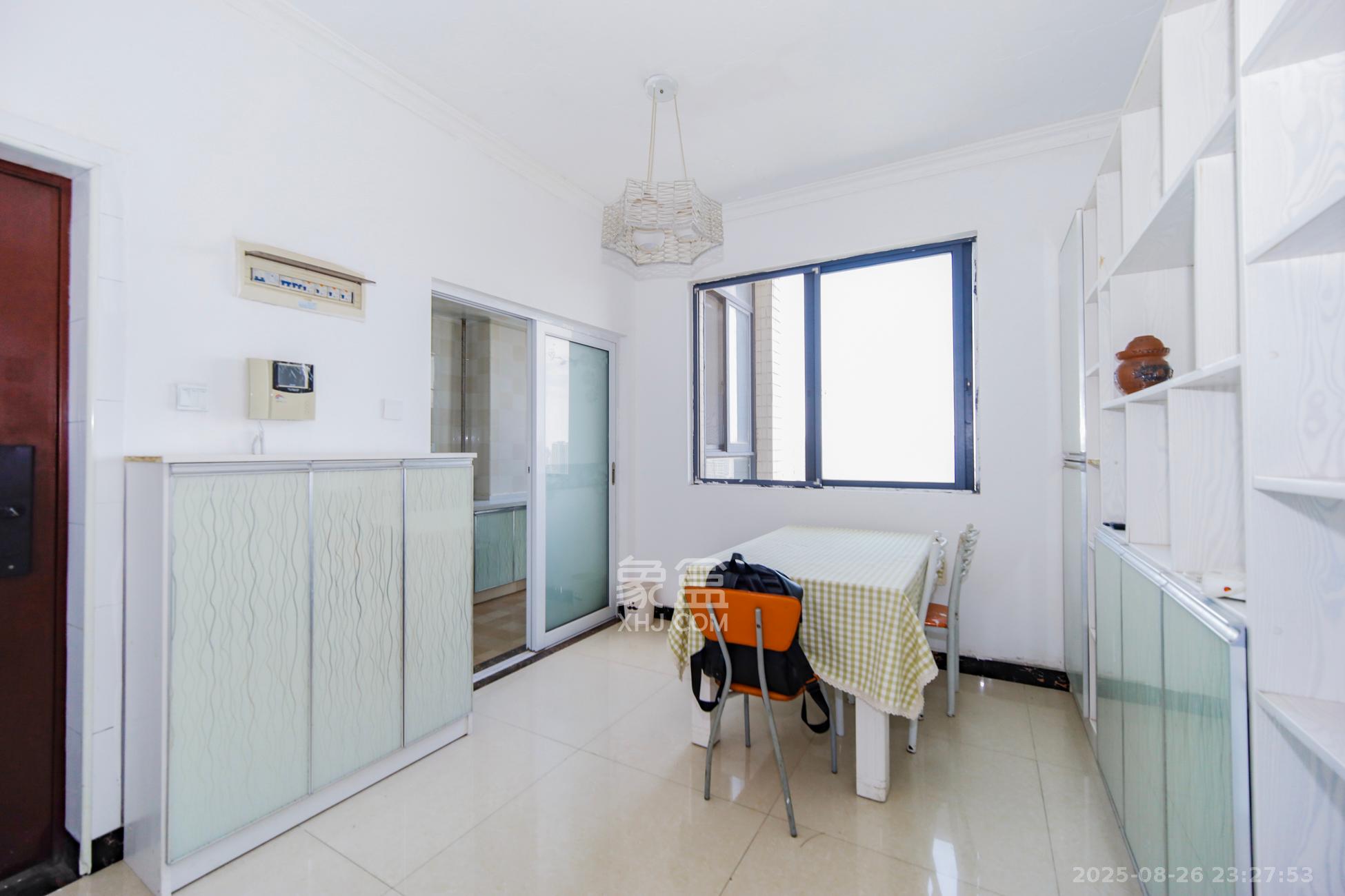 城南故事家园  3室2厅1卫    75.8万客厅