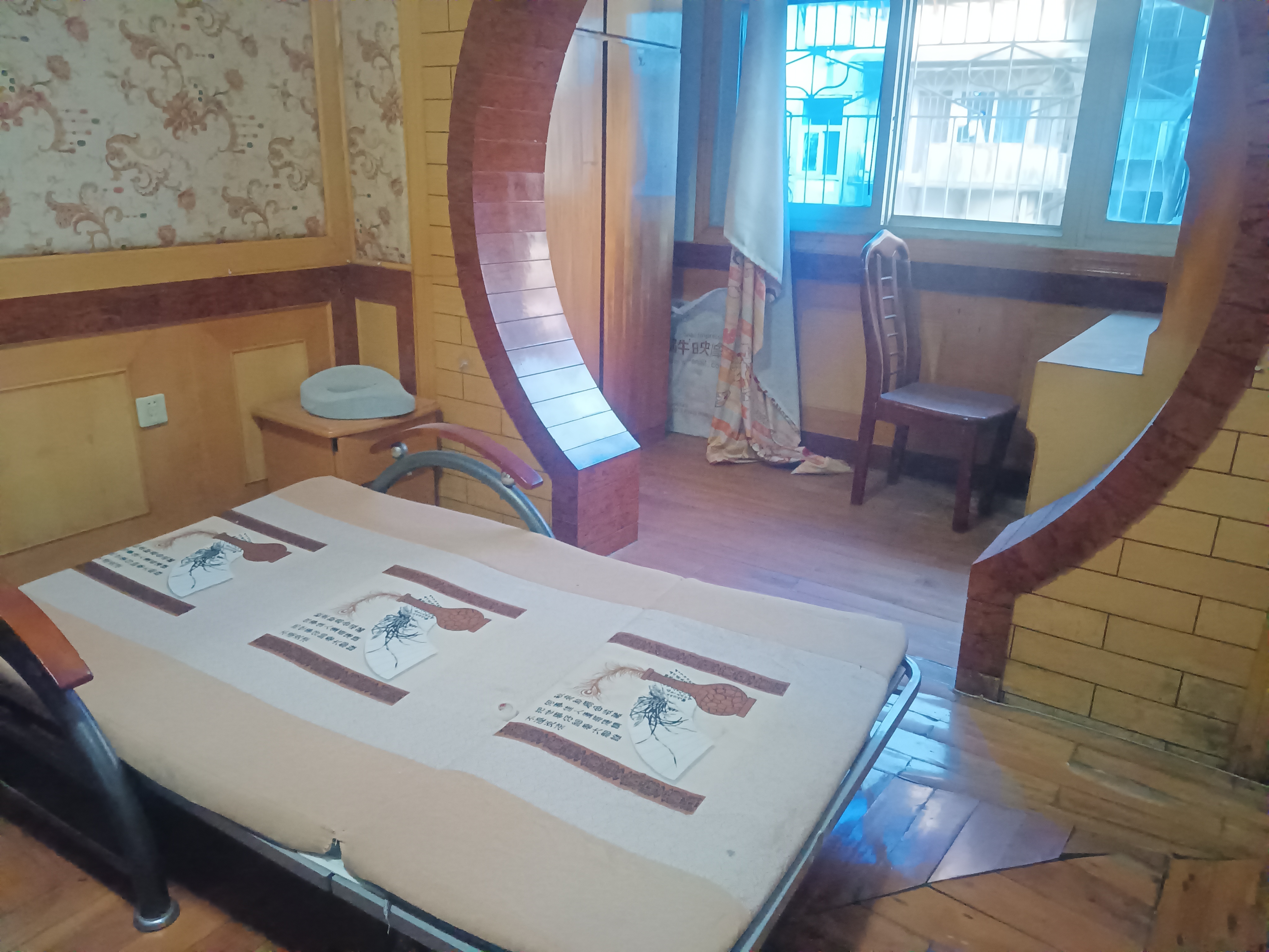 太平小区 3室2厅1卫 1100.0元/月 太平小区 3室2厅1卫 1100.0元/月室内图