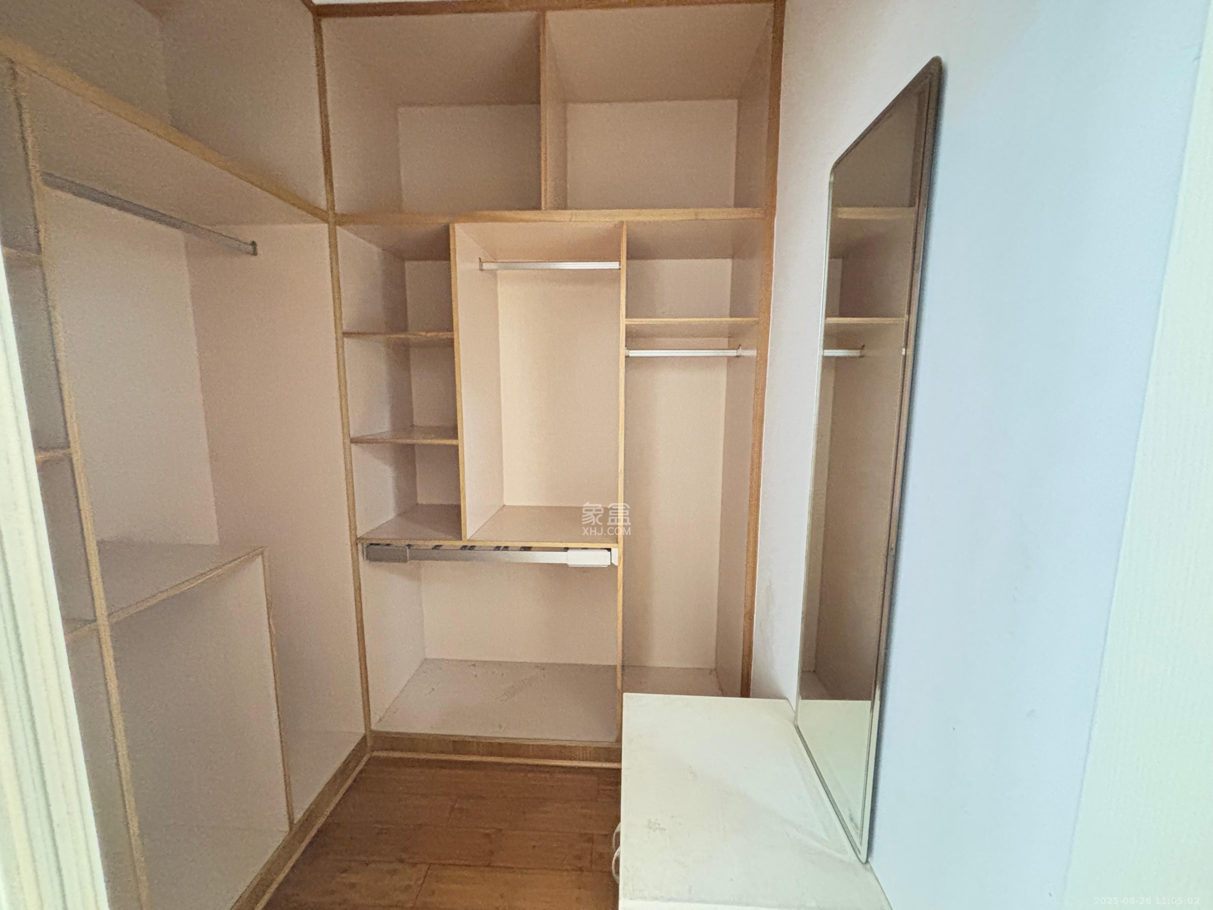 茂华国际湘  3室2厅2卫    3000.0元/月室内图