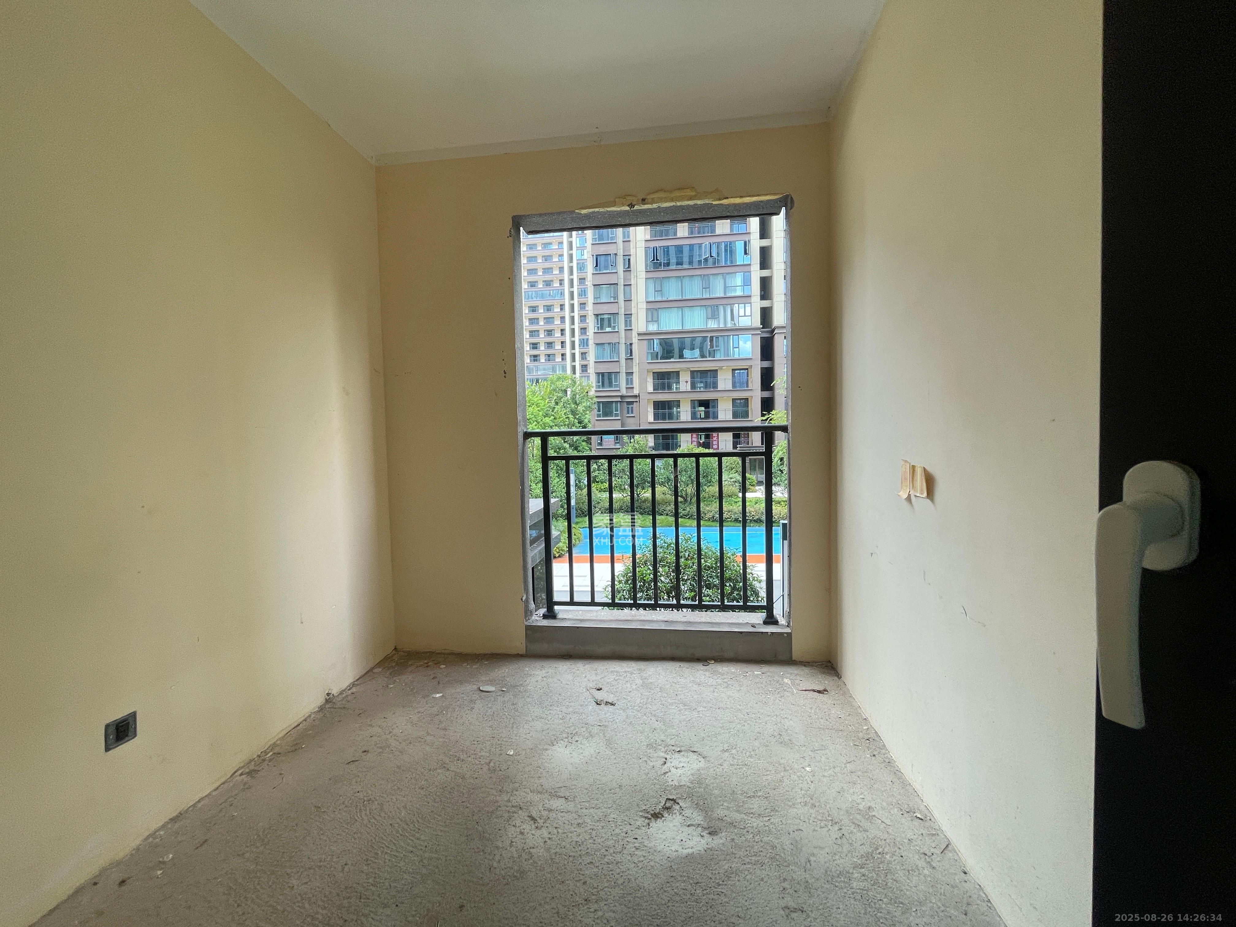 中建钰和城  4室2厅2卫    1400.0元/月室内图