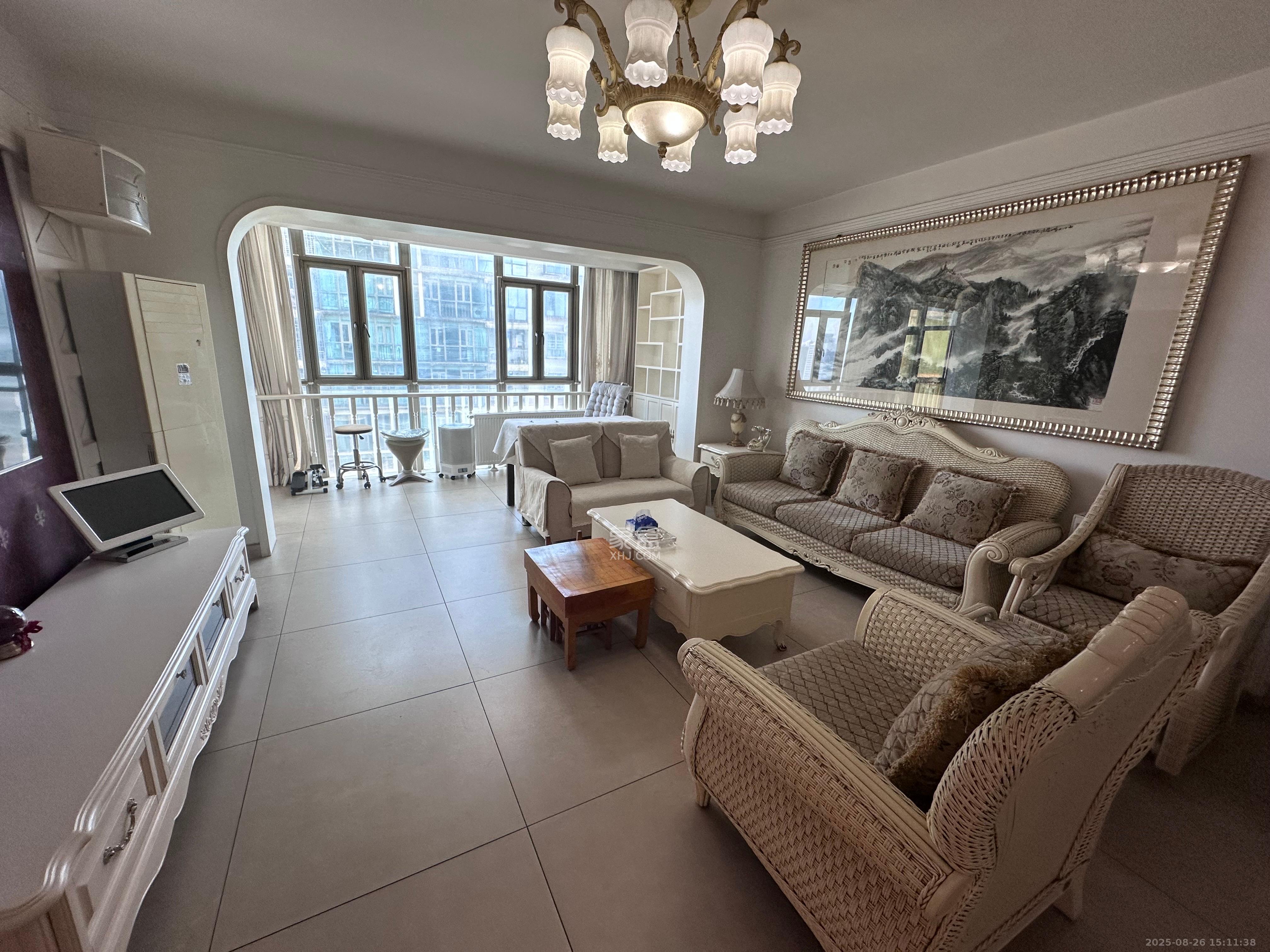 桐荫里社区  4室2厅2卫    5500.0元/月 桐荫里社区  4室2厅2卫    5500.0元/月