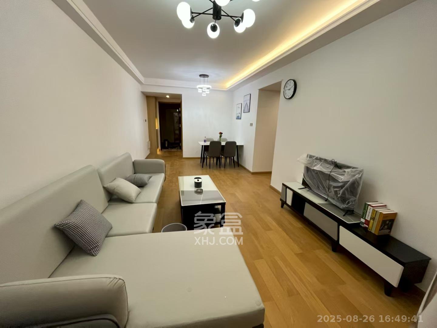 阳光城尚东湾青柠园  3室2厅1卫    2500.0元/月室内图