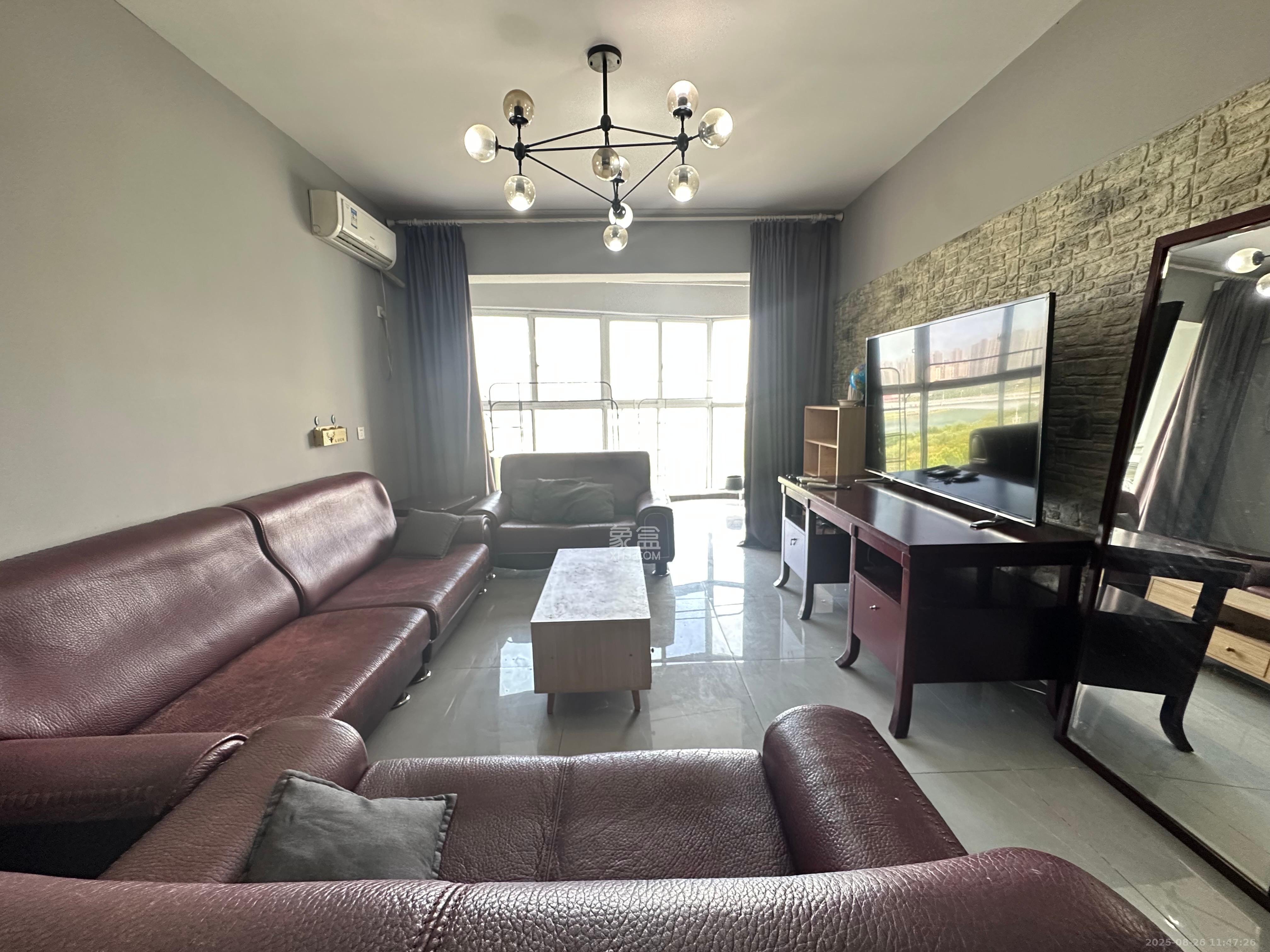 左岸春天 2室2厅1卫 2500.0元/月 左岸春天 2室2厅1卫 2500.0元/月室内图