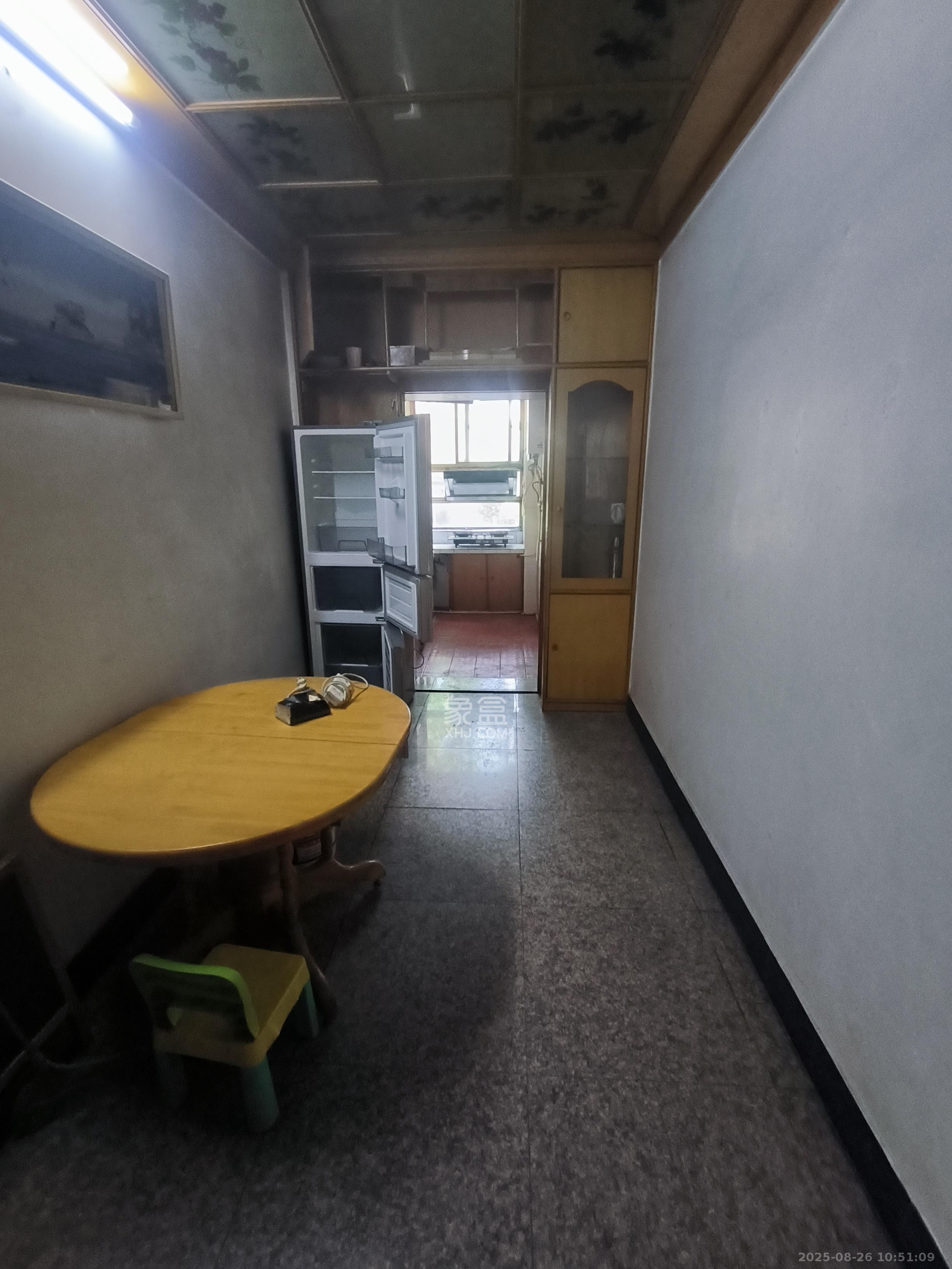 长沙师范教职工宿舍 2室2厅1卫 2000.0元/月 长沙师范教职工宿舍 2室2厅1卫 2000.0元/月室内图