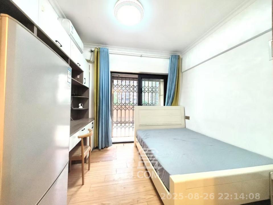 他城（天鸿时代公寓）  1室1厅1卫    1100.0元/月室内图