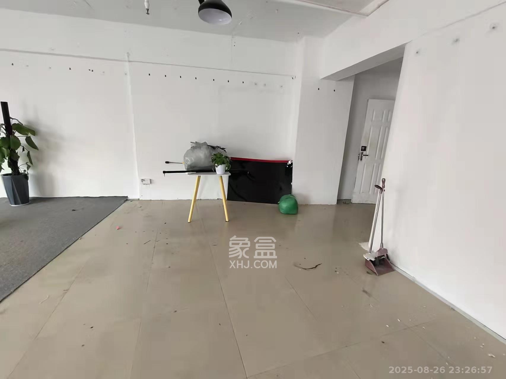 维一星城国际(写字楼)  1室1厅1卫    5000.0元/月 维一星城国际(写字楼)  1室1厅1卫    5000.0元/月室内图