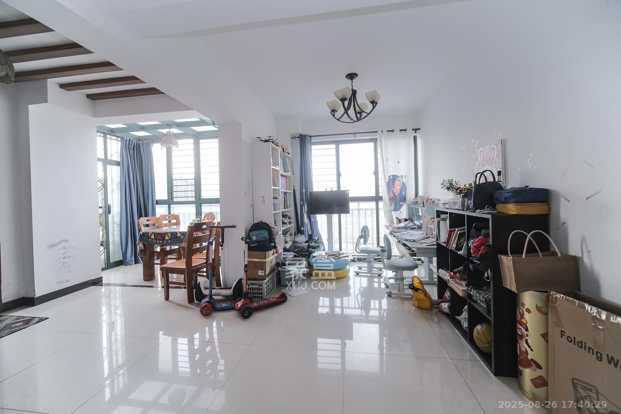 圆梦完美生活 3室2厅2卫 73.0万 圆梦完美生活 3室2厅2卫 73.0万客厅