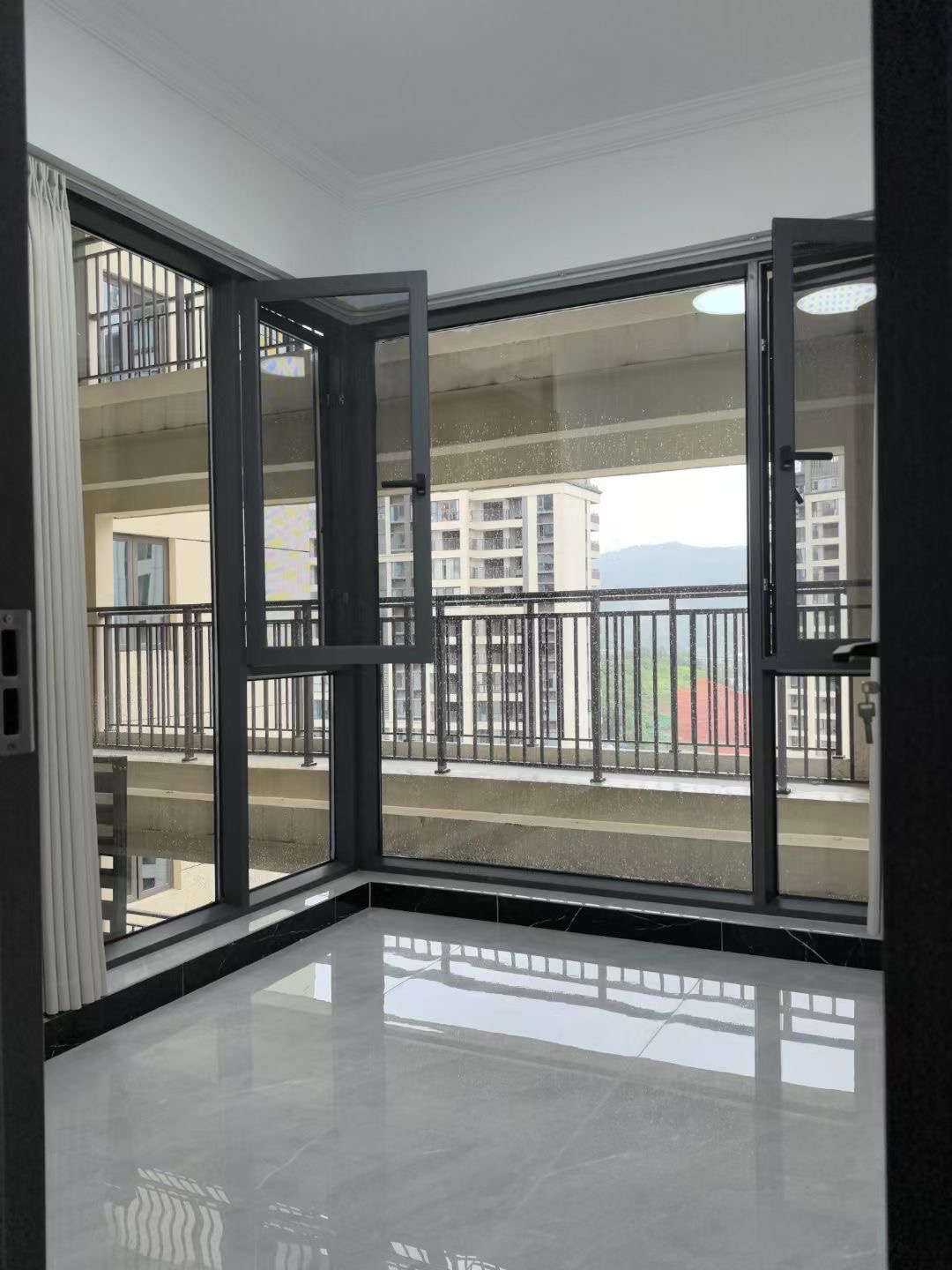 世茂云城 3室2厅2卫 1666.0元/月 世茂云城 3室2厅2卫 1666.0元/月室内图