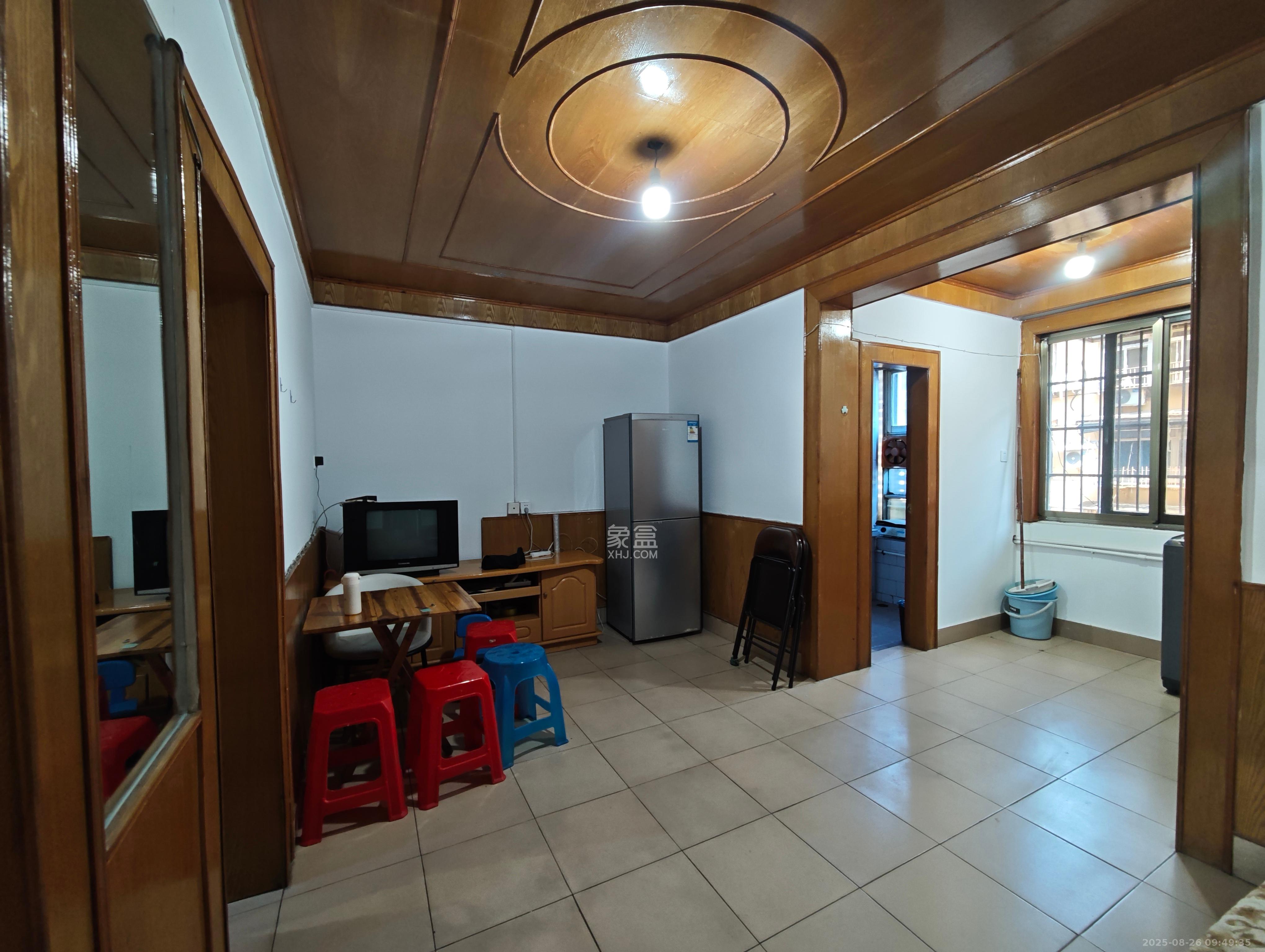 群芳园 2室1厅1卫 1500.0元/月 群芳园 2室1厅1卫 1500.0元/月室内图