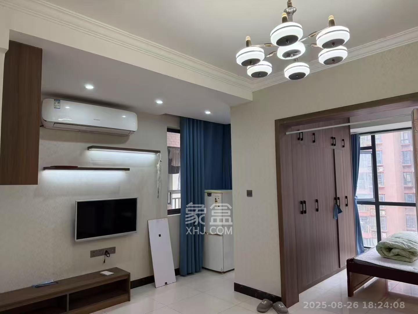 金领家族  1室1厅1卫    1600.0元/月 金领家族  1室1厅1卫    1600.0元/月