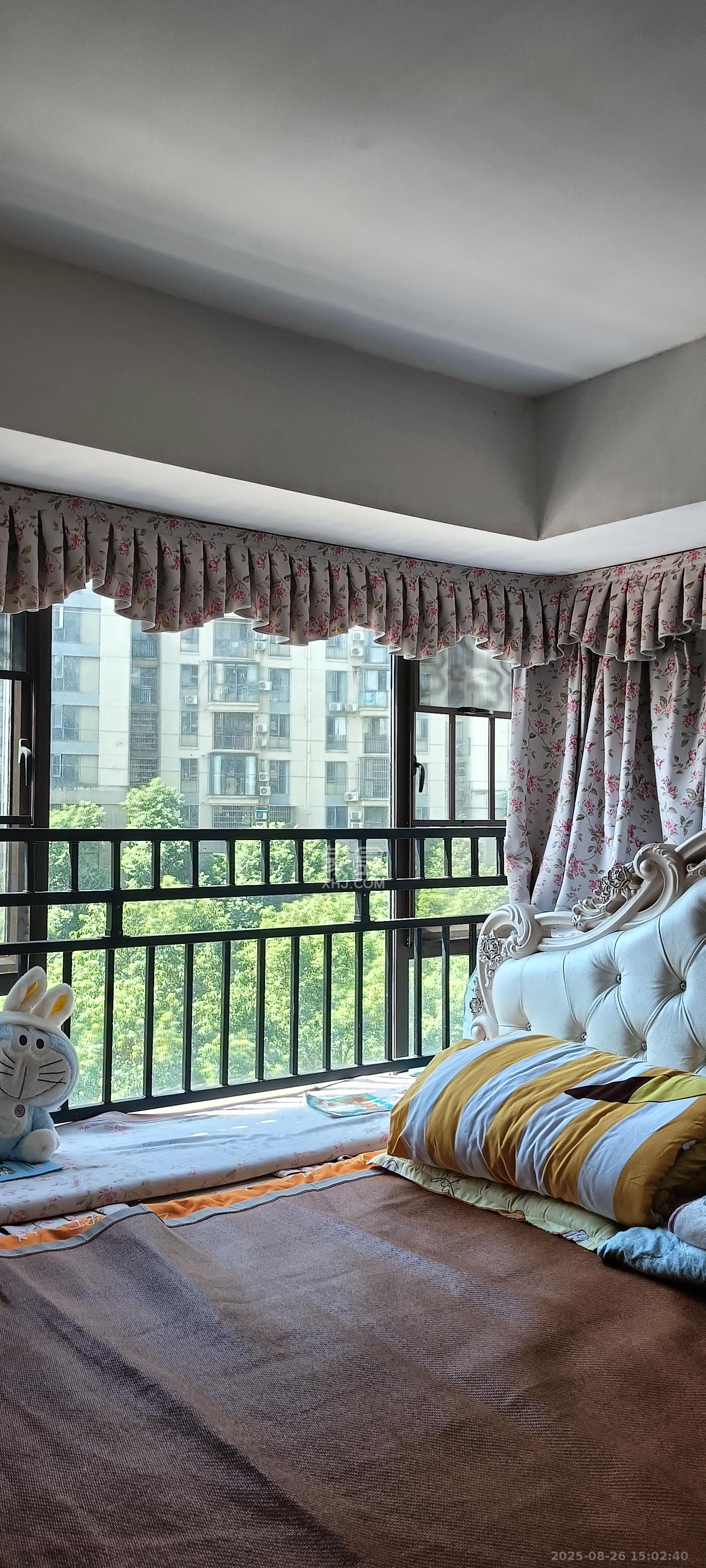 卓越蔚蓝海岸三期 1室2厅1卫 2000.0元/月 卓越蔚蓝海岸三期 1室2厅1卫 2000.0元/月室内图