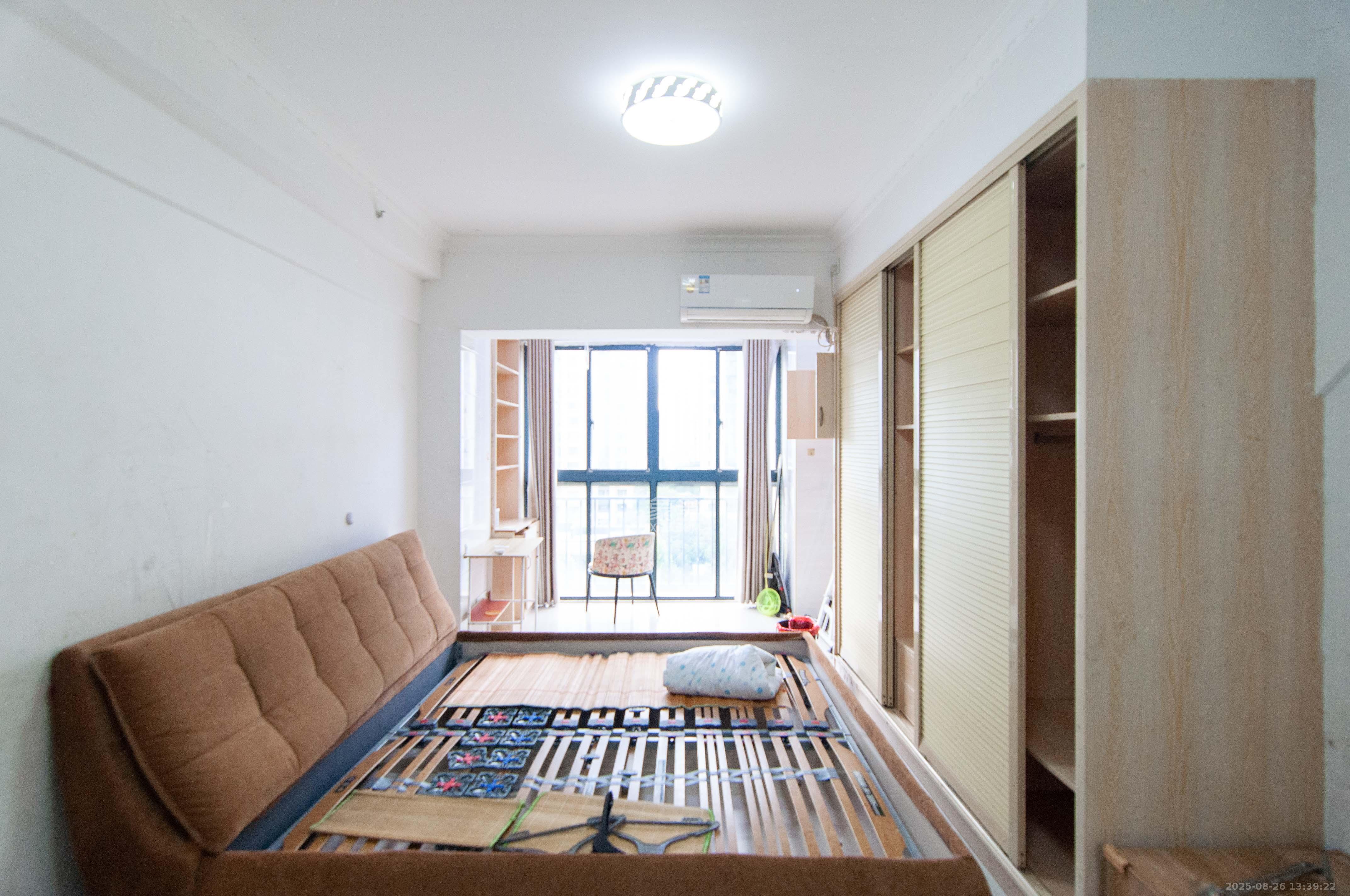 君康家园(梅溪湖七喜街) 1室1厅1卫 75.0万 君康家园(梅溪湖七喜街) 1室1厅1卫 75.0万客厅