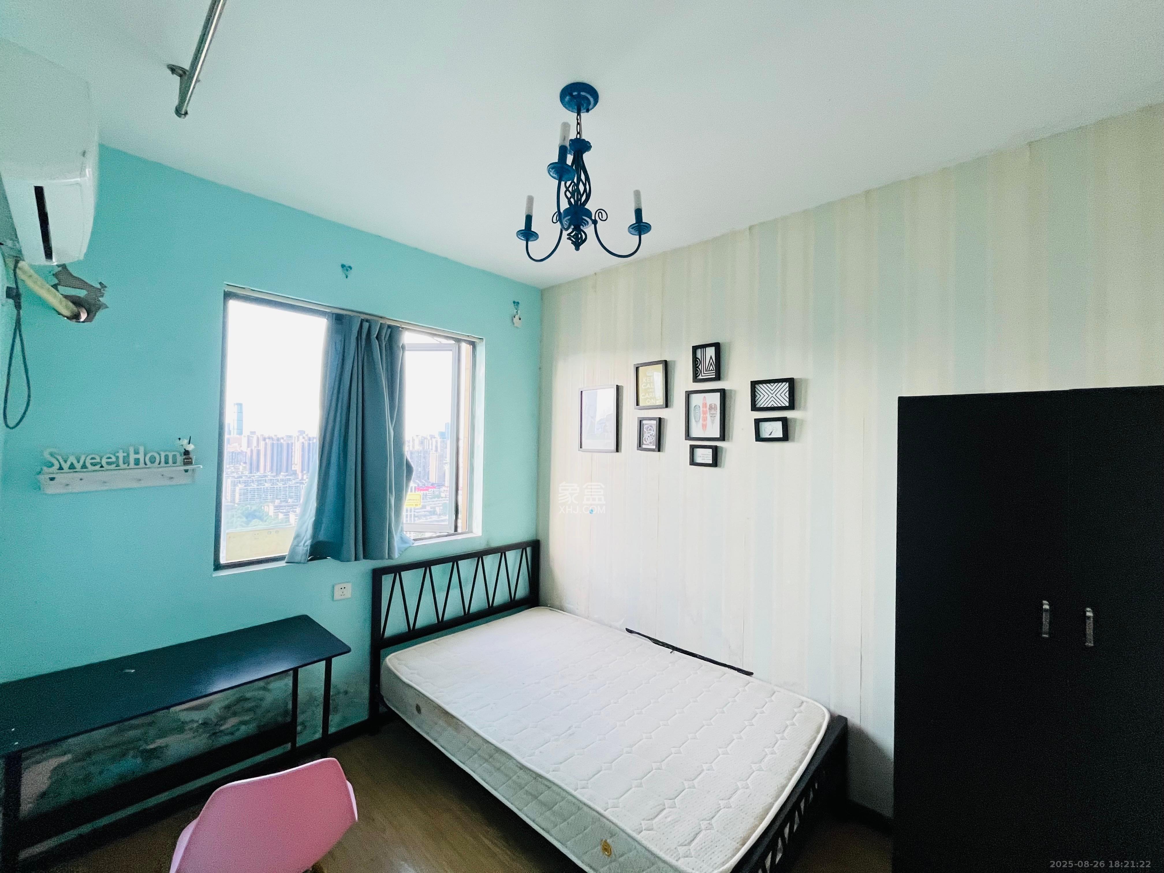 荣盛花语书苑 4室1厅2卫 2600.0元/月 荣盛花语书苑 4室1厅2卫 2600.0元/月室内图