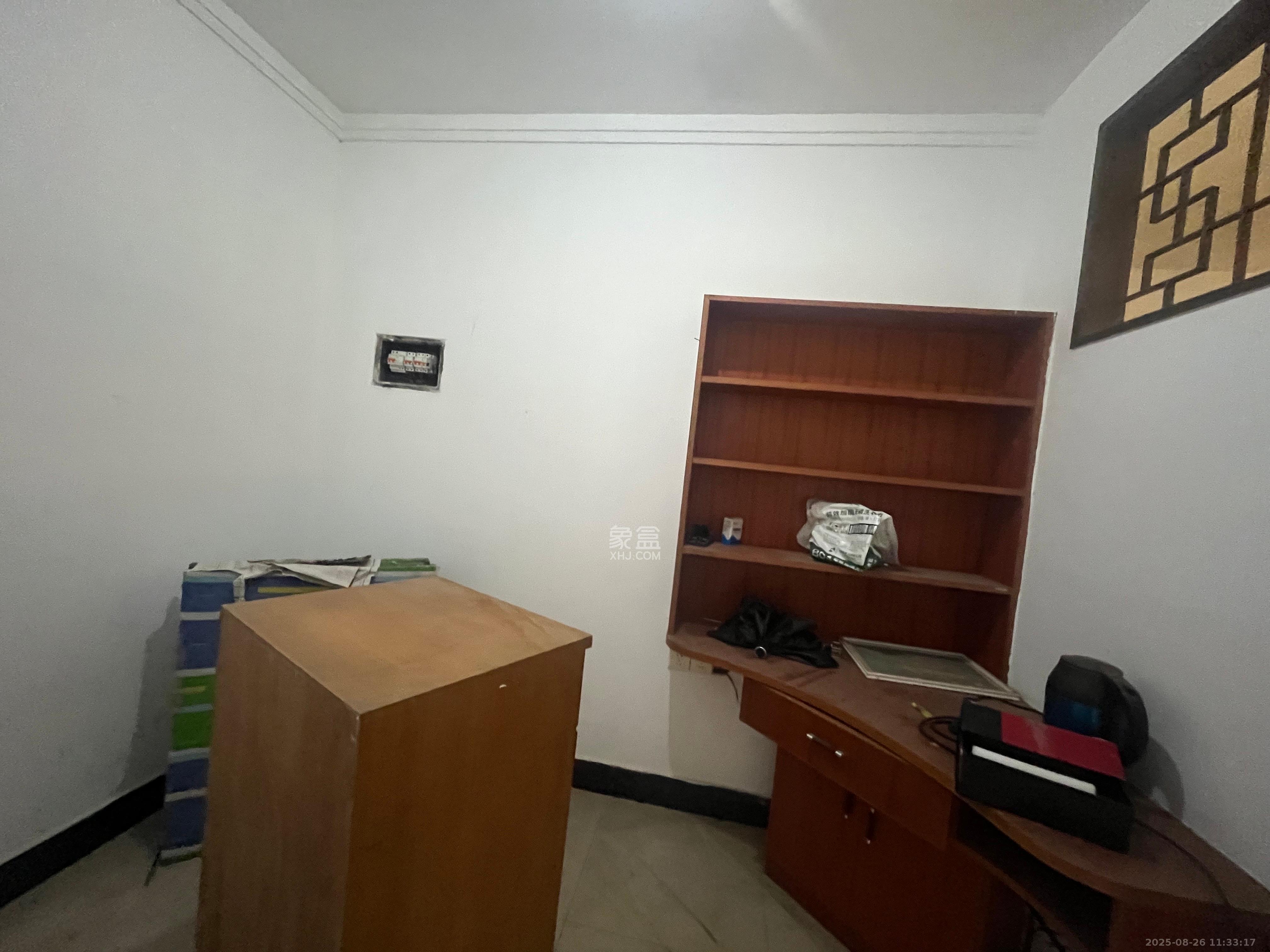 铸造厂宿舍  3室2厅1卫    1300.0元/月室内图