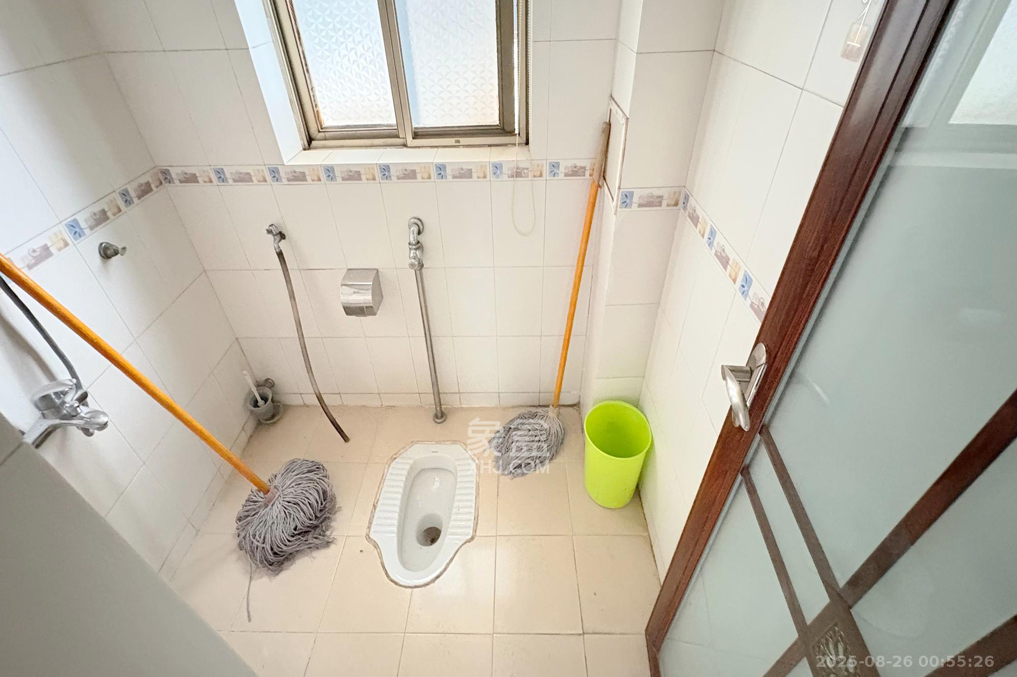 同天大酒店 3室2厅2卫 119.8万 同天大酒店 3室2厅2卫 119.8万卫生间