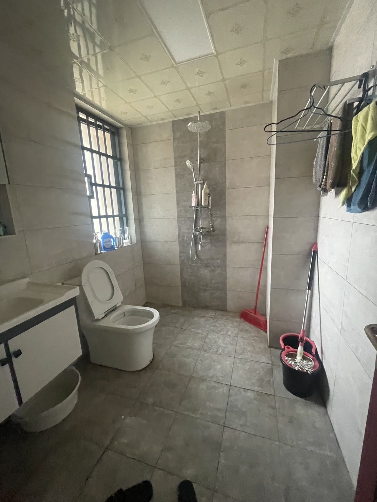 金盘名邸 3室2厅2卫 198.0万 金盘名邸 3室2厅2卫 198.0万客厅