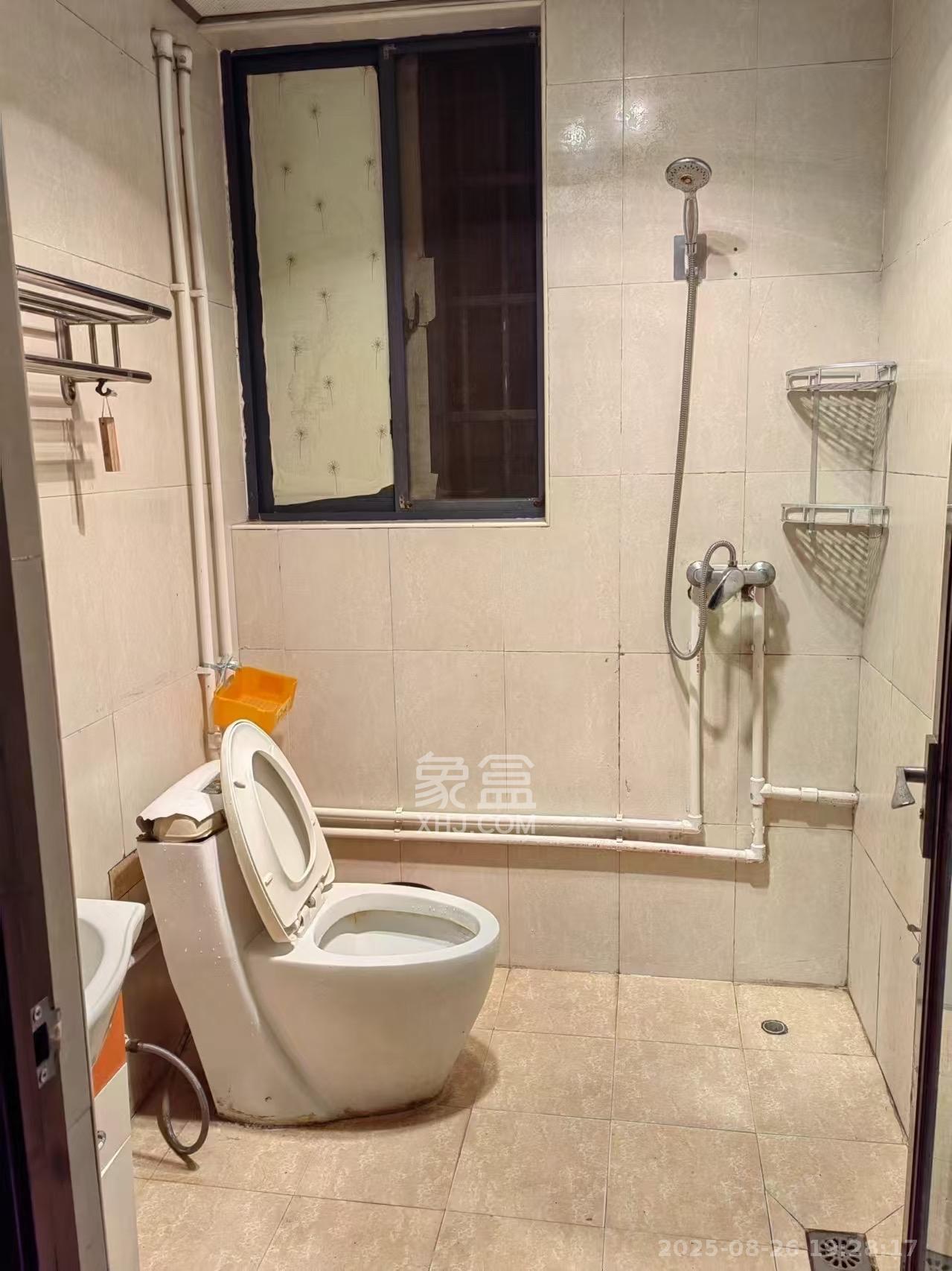 瑞都华庭(华庭美苑) 1室1厅1卫 1250.0元/月 瑞都华庭(华庭美苑) 1室1厅1卫 1250.0元/月室内图