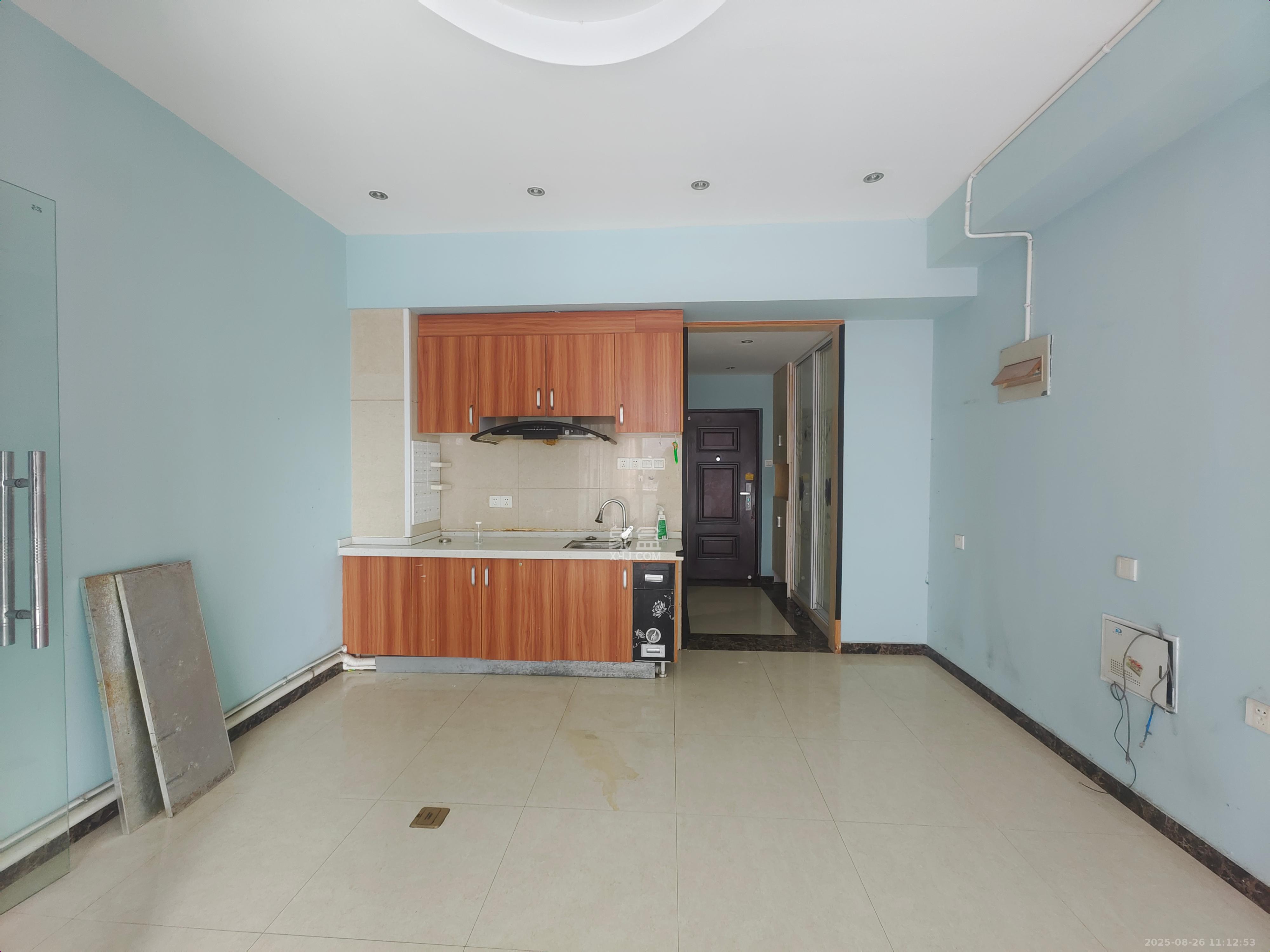 奥克斯广场  1室1厅1卫    1800.0元/月室内图