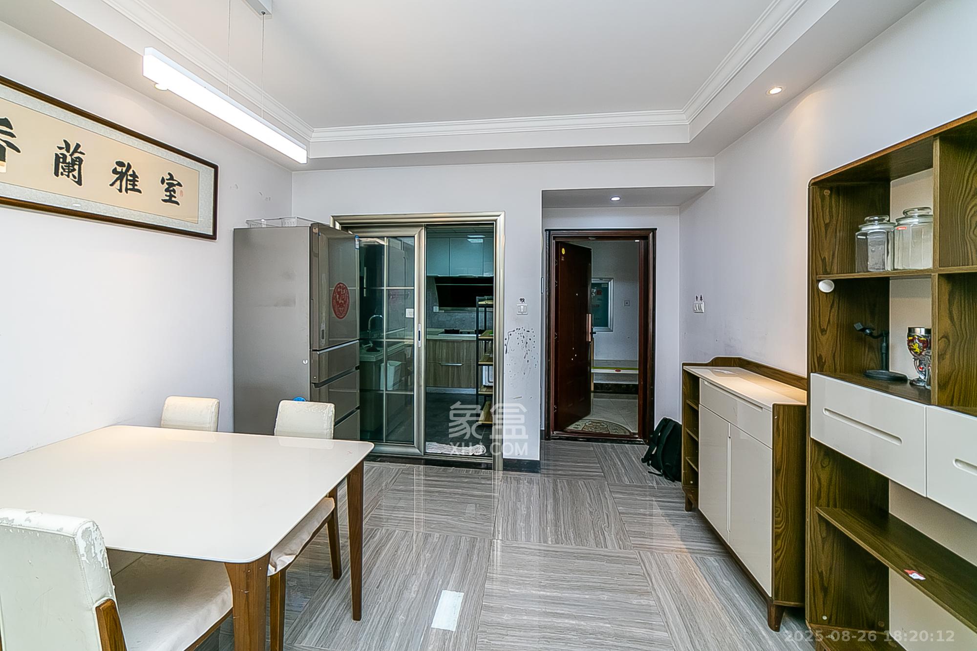 荣盛花语书苑  3室1厅1卫    85.0万客厅