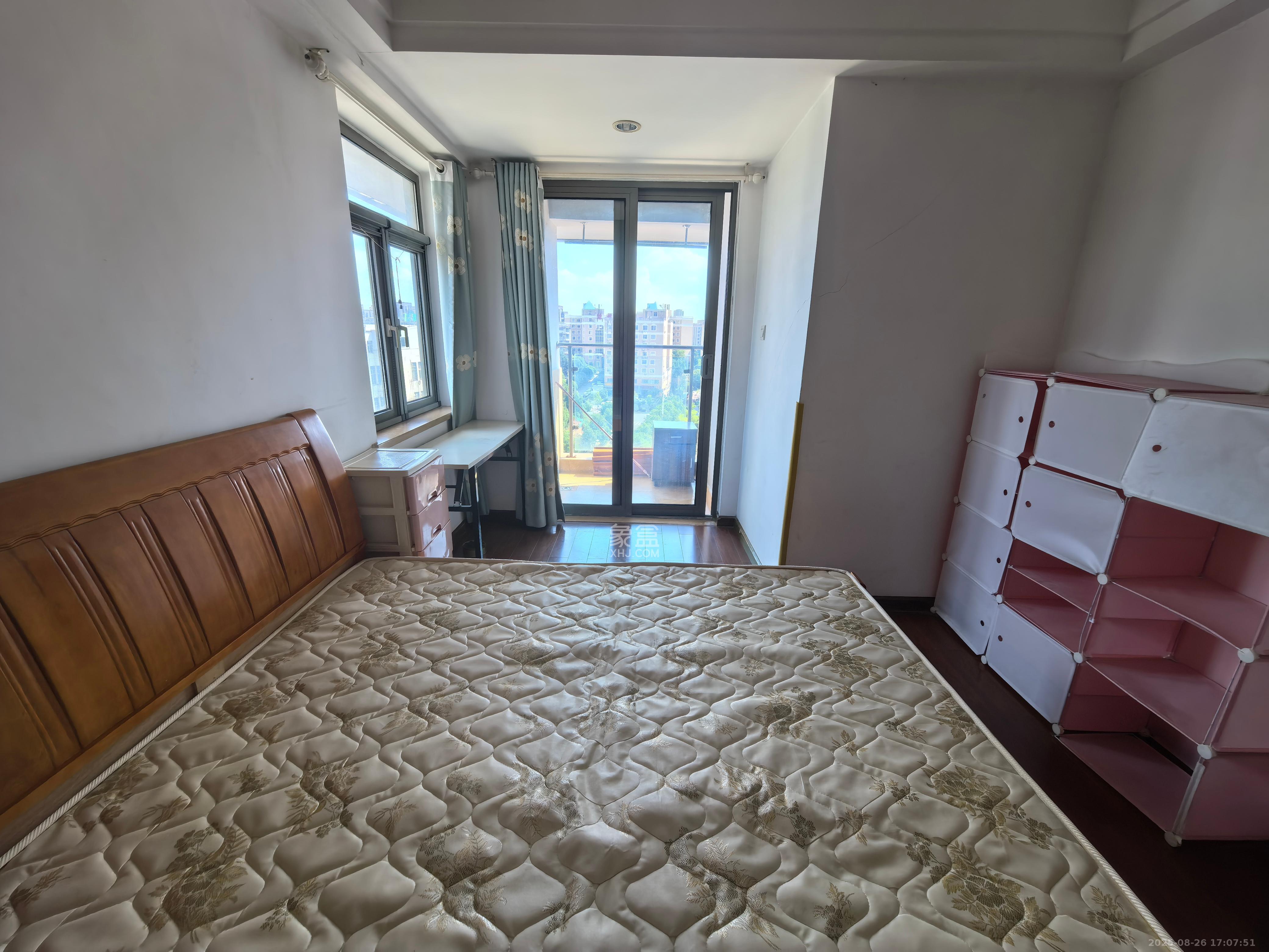 环宇天地、中海地产(中信城市广场二期)  2室2厅1卫    1700.0元/月 环宇天地、中海地产(中信城市广场二期)  2室2厅1卫    1700.0元/月室内图