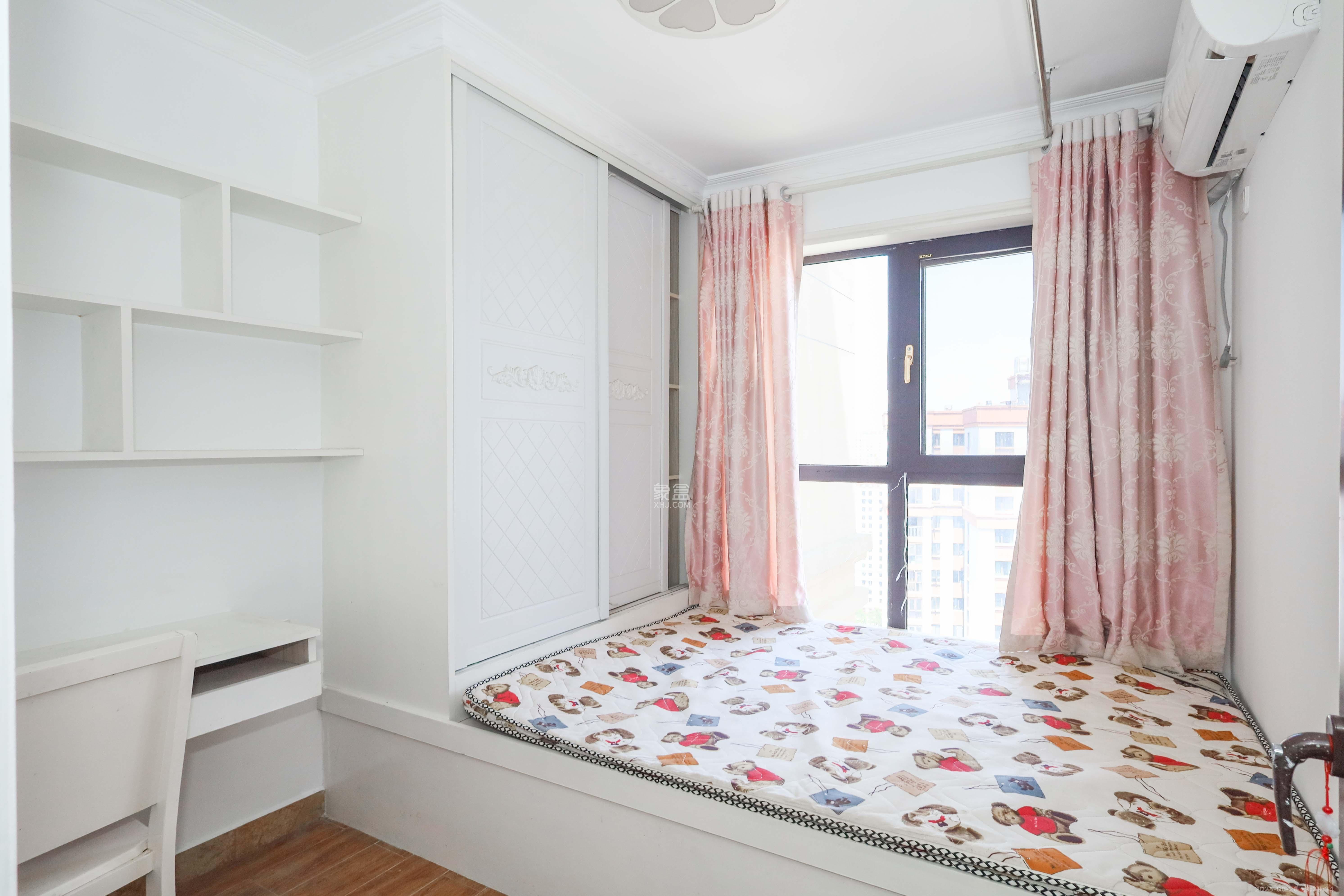 梅溪鑫苑名家  3室2厅2卫    98.0万 梅溪鑫苑名家  3室2厅2卫    98.0万卧室