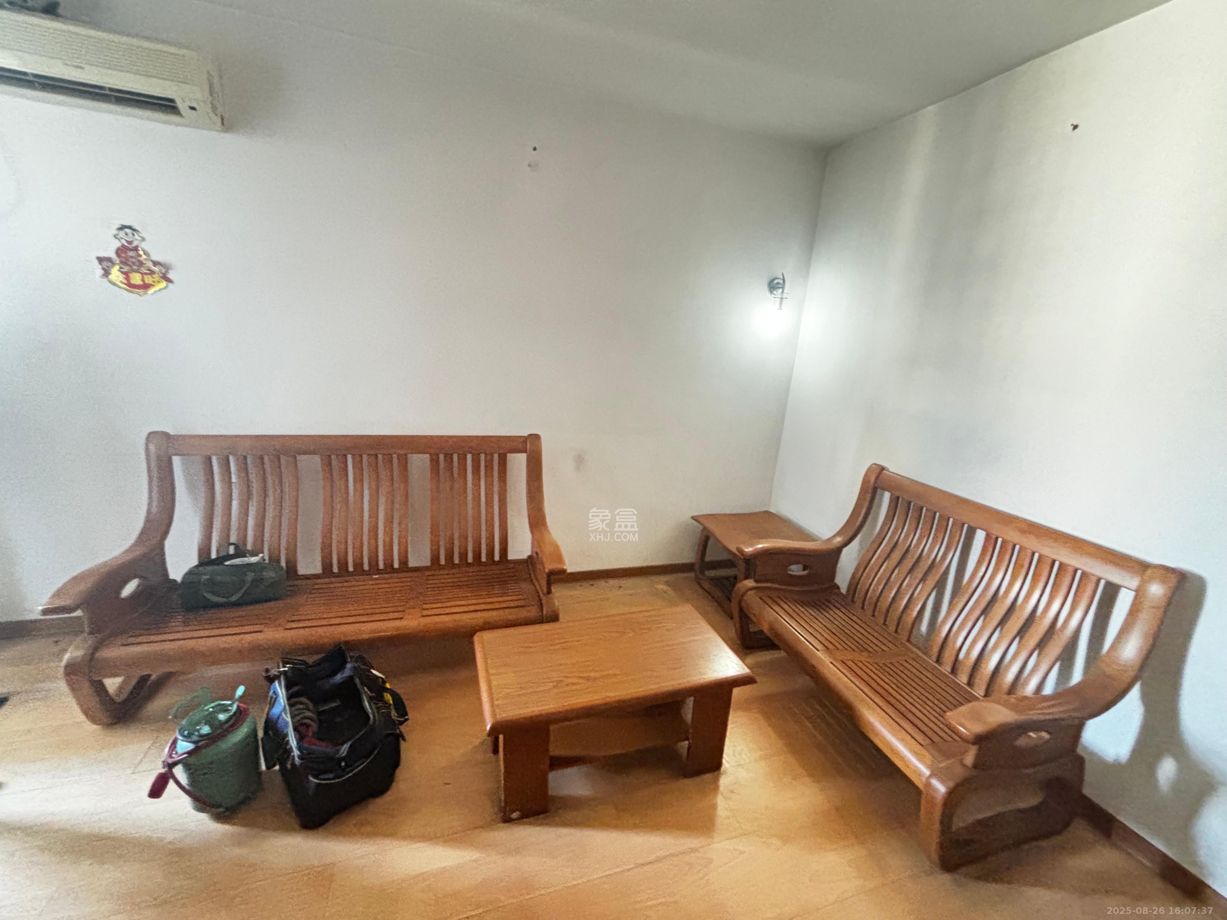 中国铝业单位宿舍 1室0厅0卫 1800.0元/月 中国铝业单位宿舍 1室0厅0卫 1800.0元/月室内图