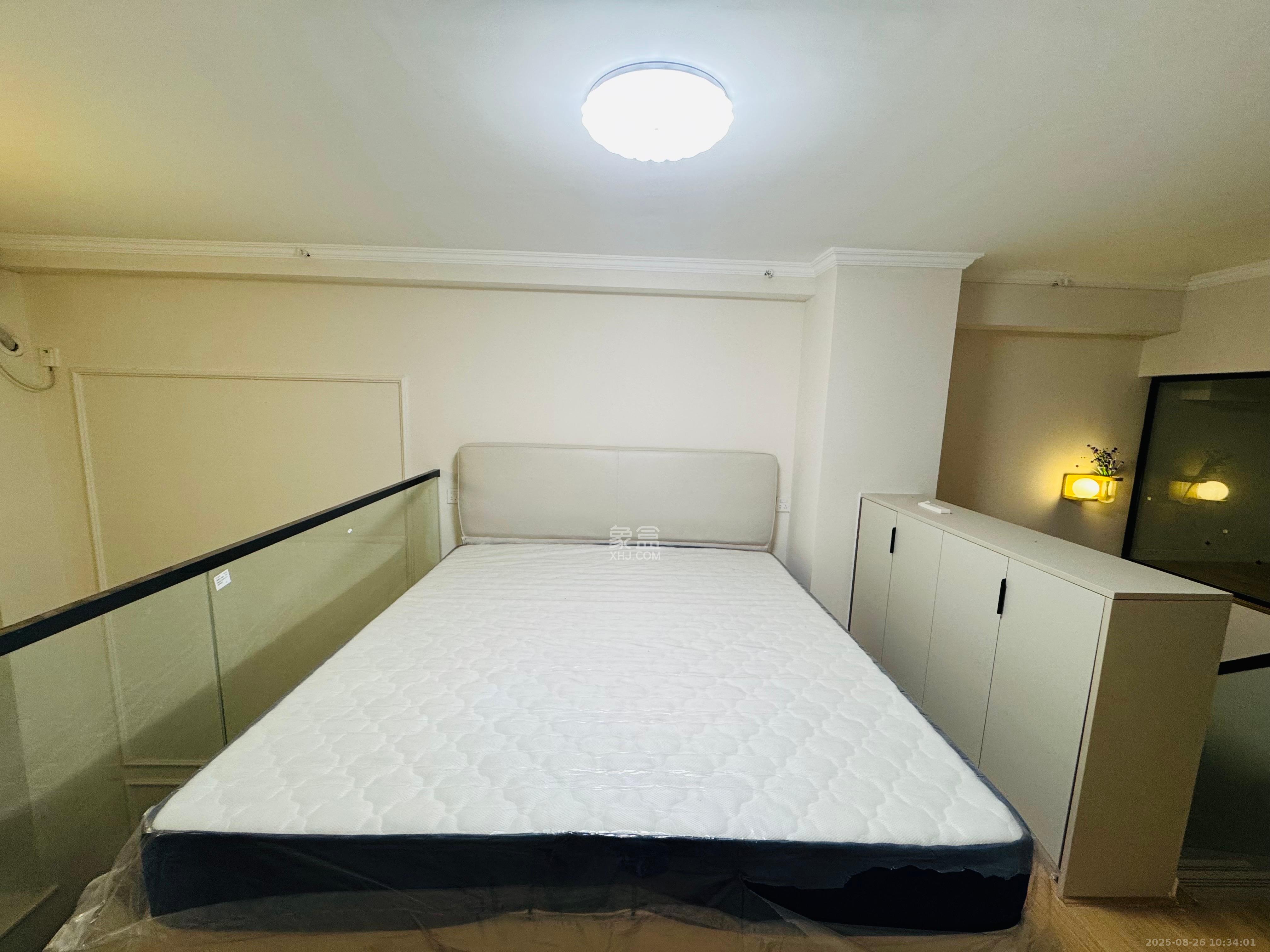 龙湖铂金岛  2室1厅1卫   2200.00元/月室内图