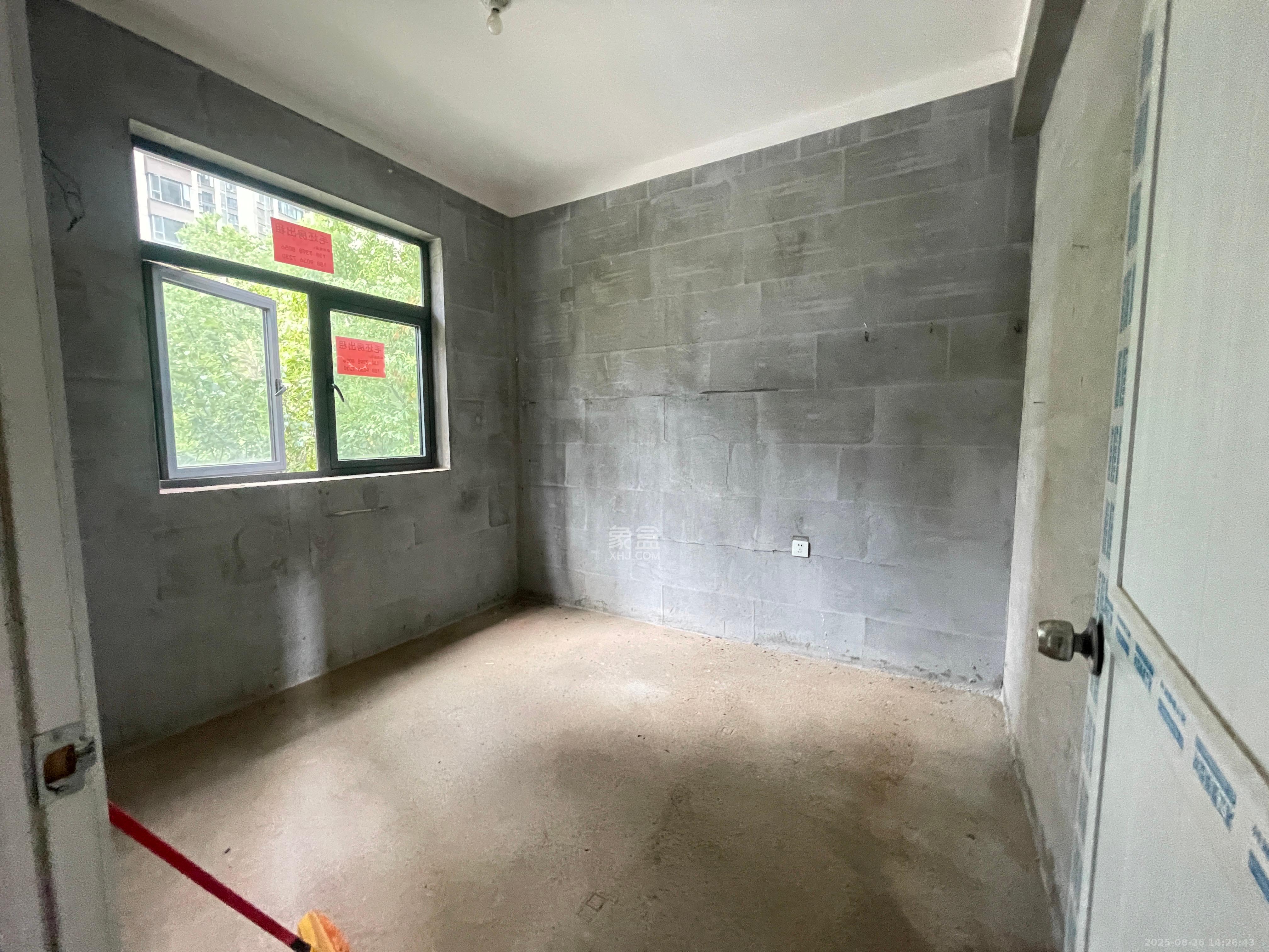 中建钰和城  4室2厅2卫    1400.0元/月室内图