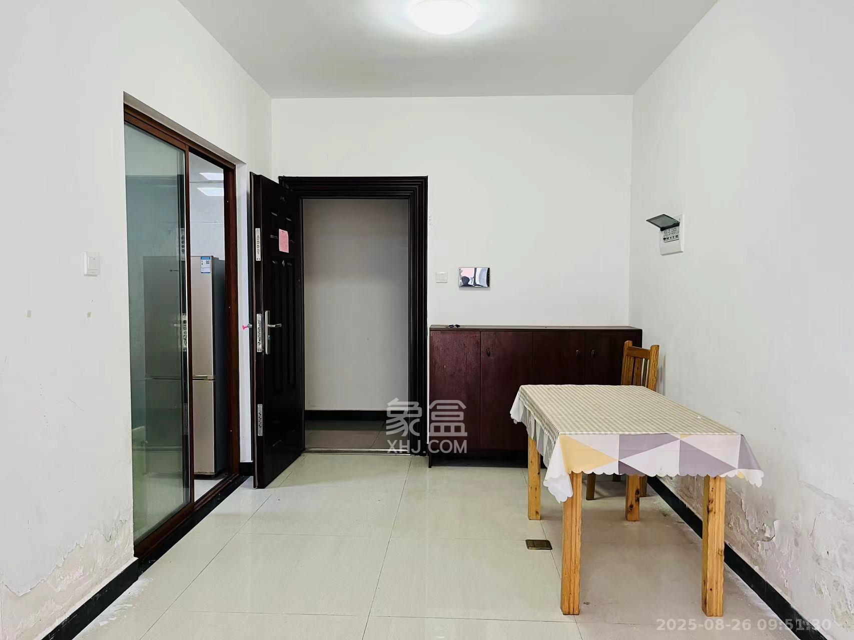 安泰嘉园（湘府邻伴）  2室2厅1卫    1900.0元/月室内图