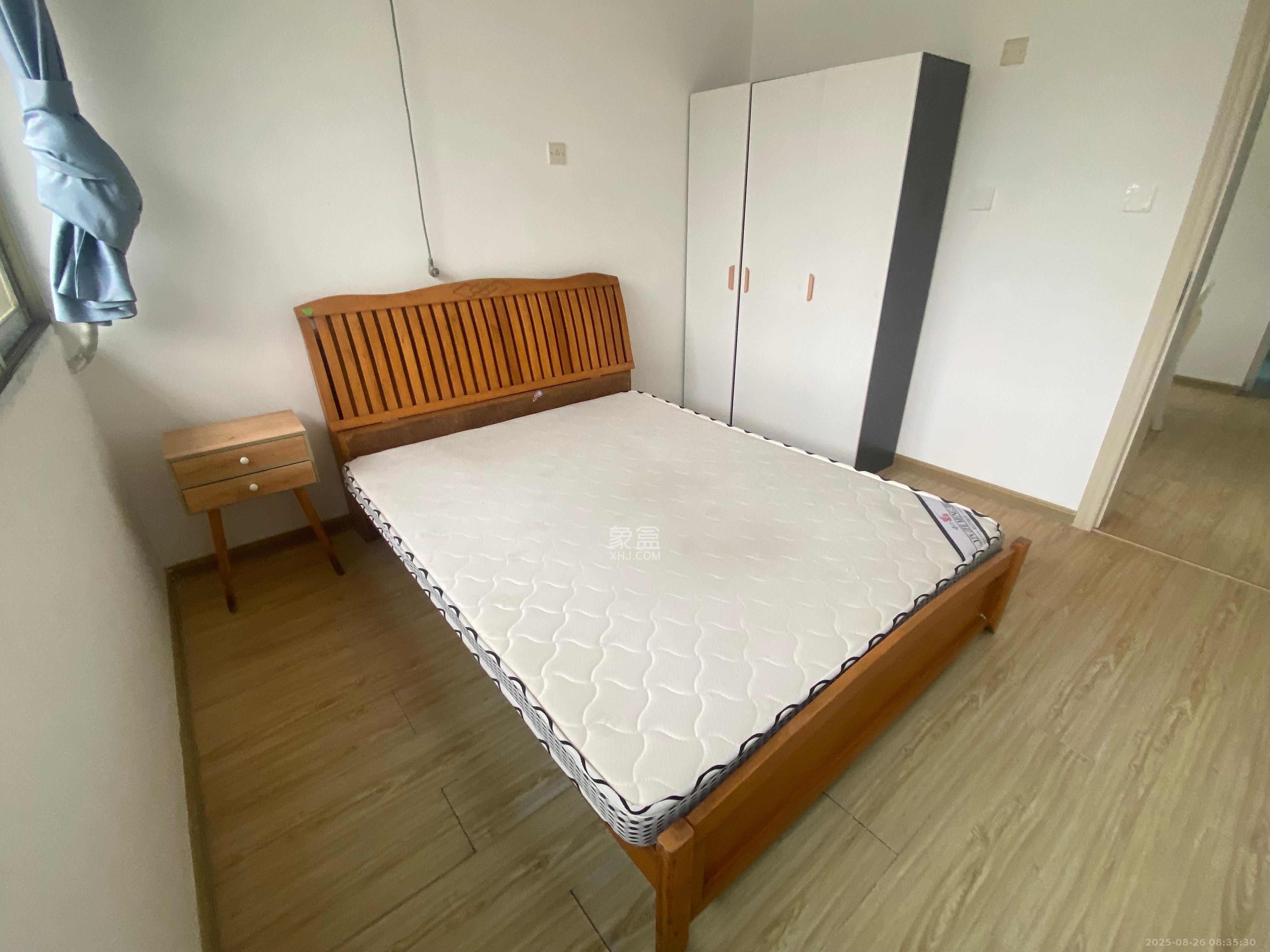 木材厂宿舍（南湖医院对面）  3室1厅1卫   2300.00元/月室内图