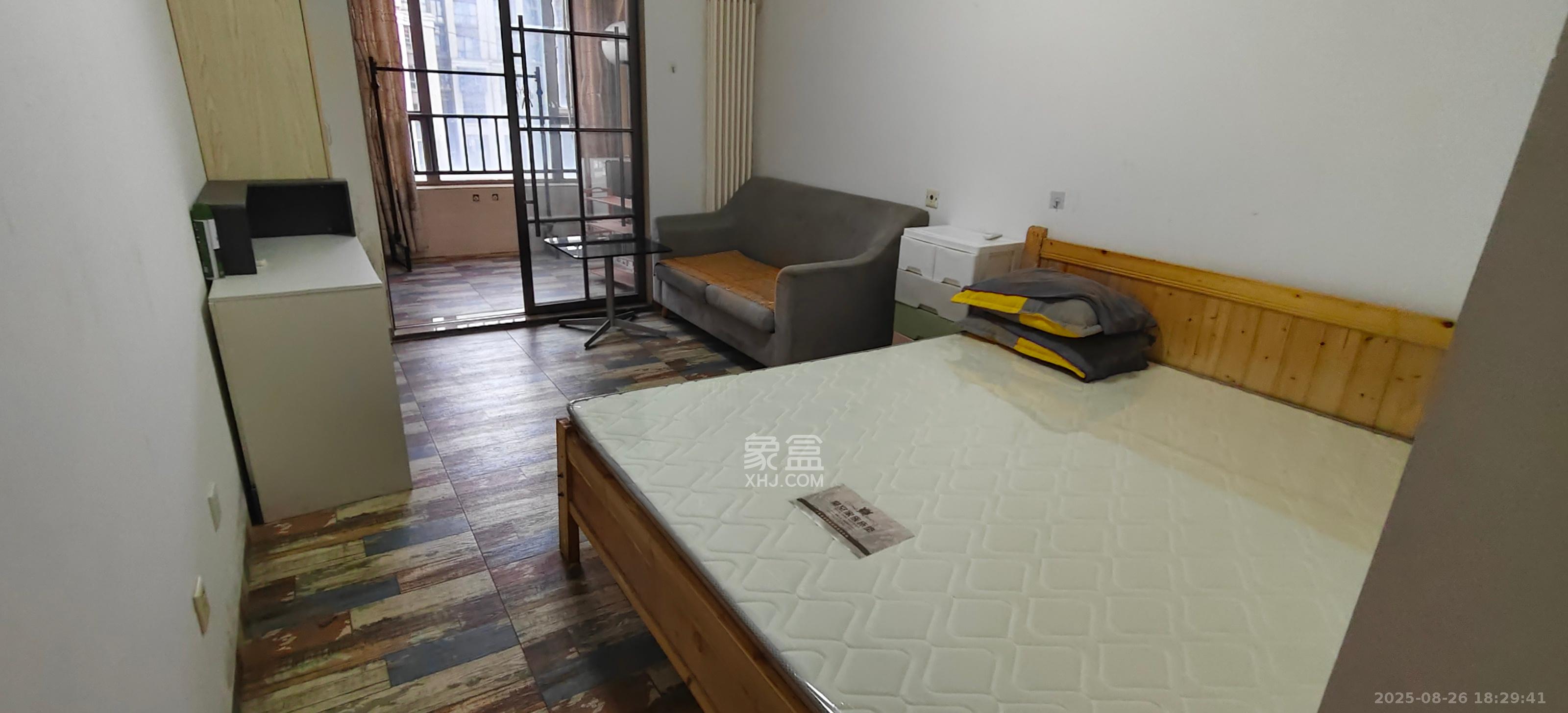 怡海星城  1室1厅1卫    950.0元/月 怡海星城  1室1厅1卫    950.0元/月室内图