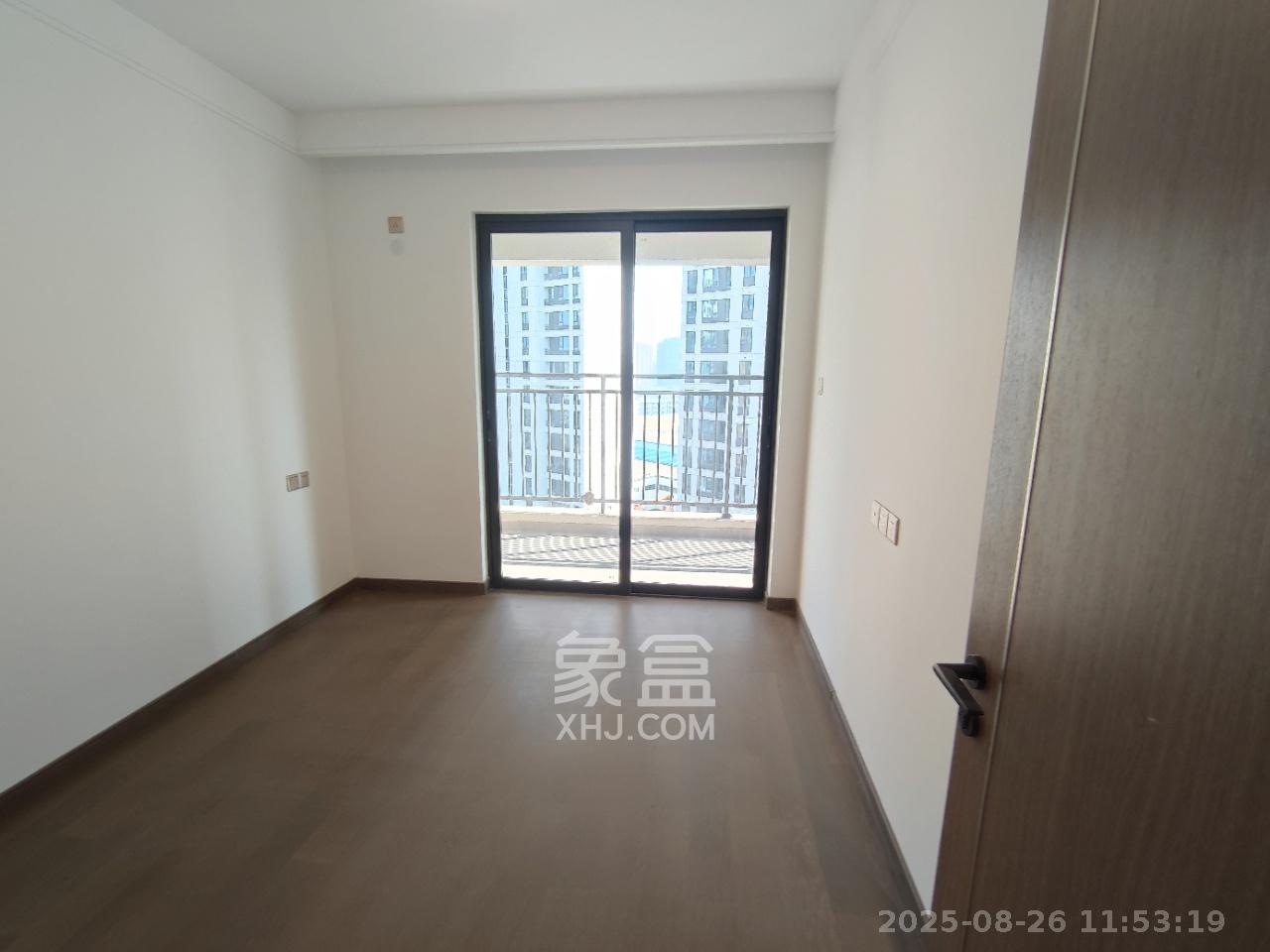 龙湖日盛奕境 3室2厅2卫 2200.0元/月 龙湖日盛奕境 3室2厅2卫 2200.0元/月室内图