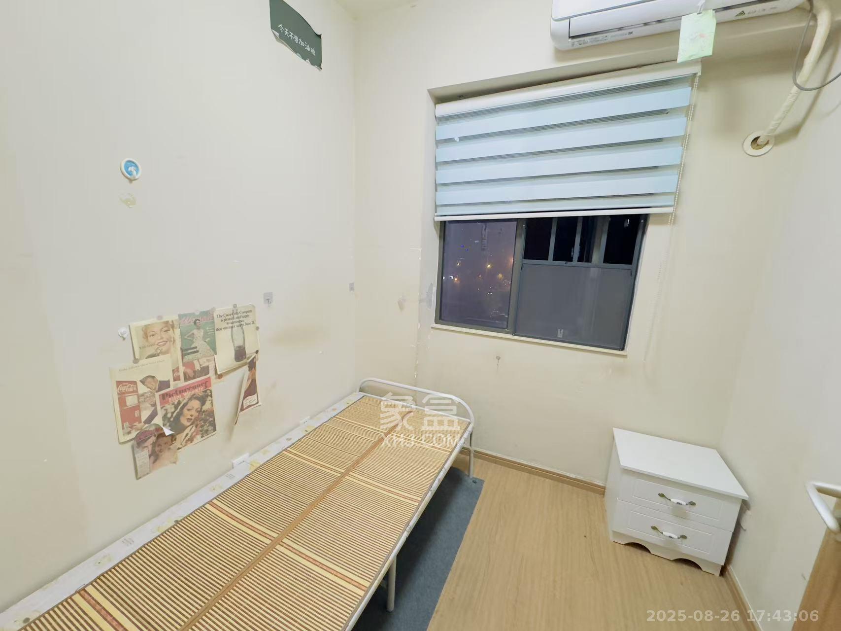 麓谷小镇 3室2厅1卫 1800.0元/月 麓谷小镇 3室2厅1卫 1800.0元/月室内图