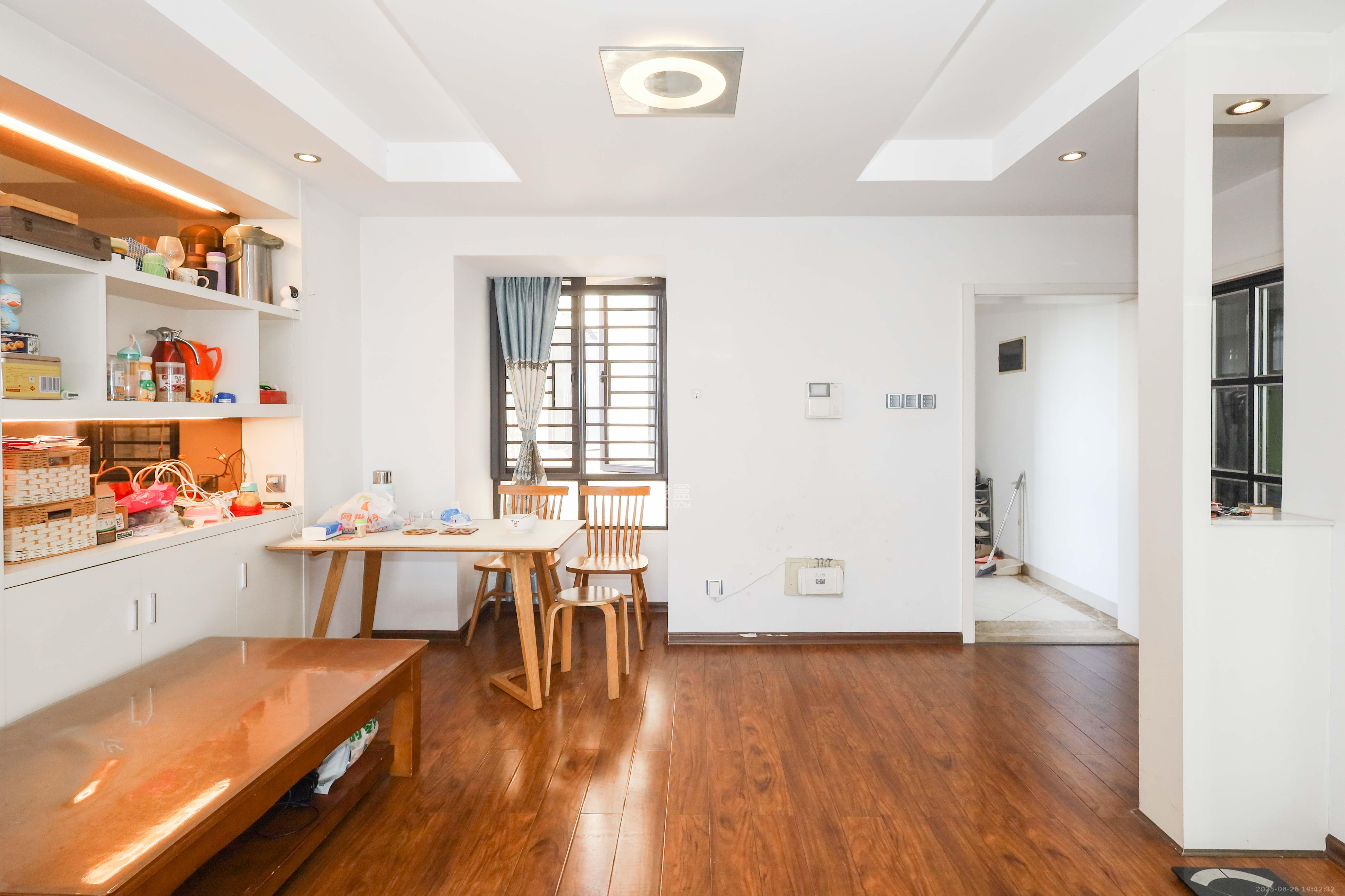 保利麓谷林语F区  3室2厅1卫    83.0万卧室