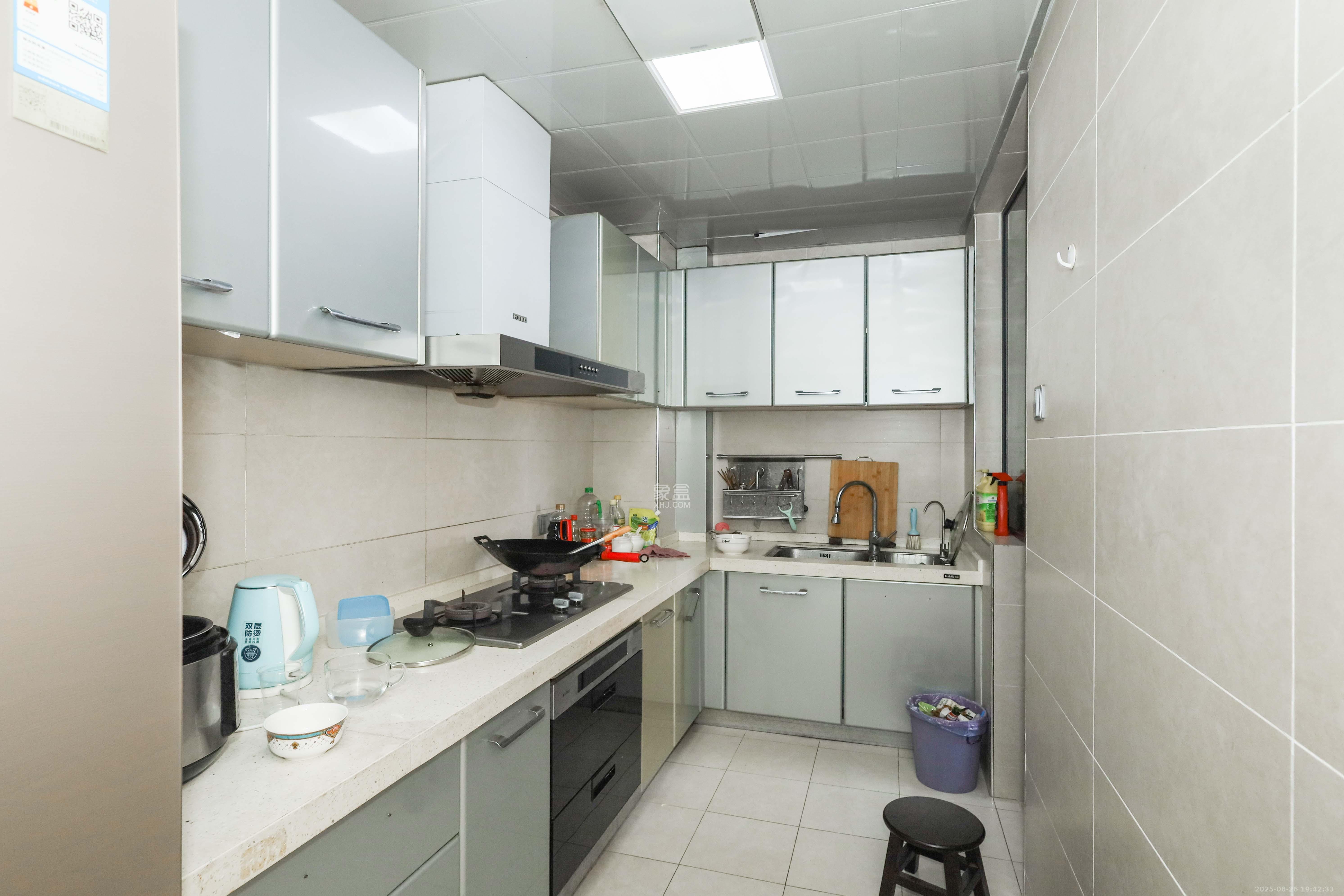 保利麓谷林语F区  3室2厅1卫    83.0万厨房