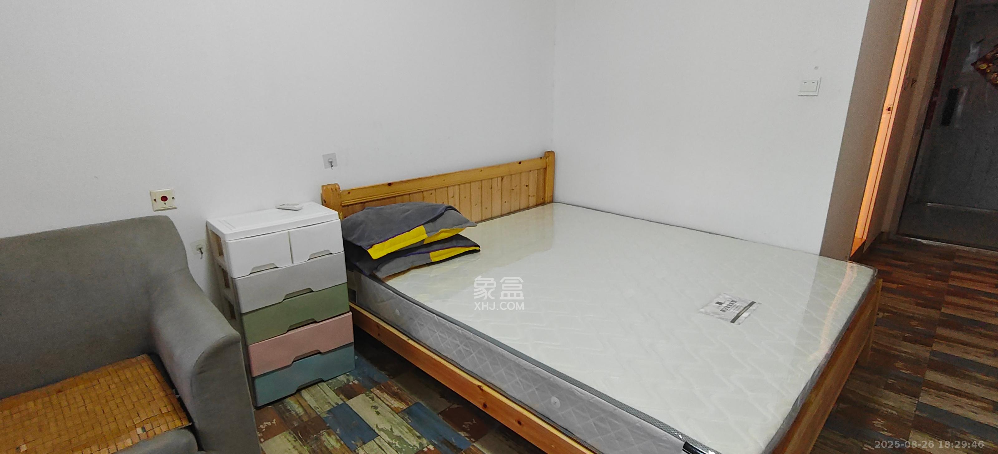 怡海星城  1室1厅1卫    950.0元/月 怡海星城  1室1厅1卫    950.0元/月室内图