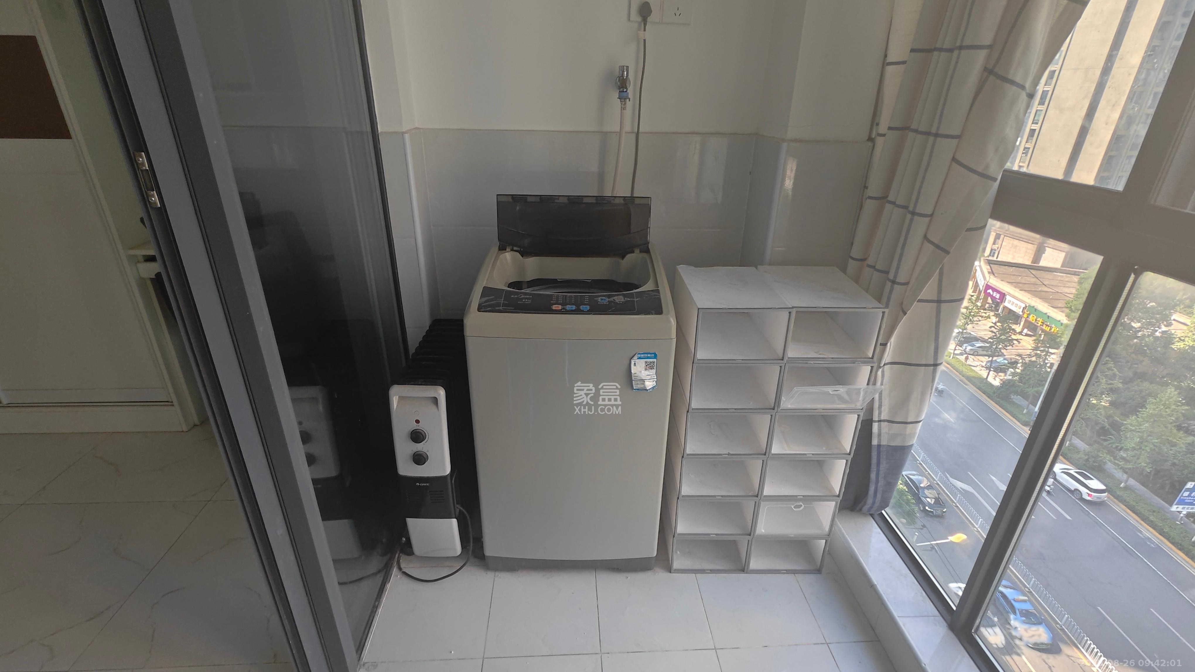 中交里城  1室1厅1卫   1500.00元/月室内图