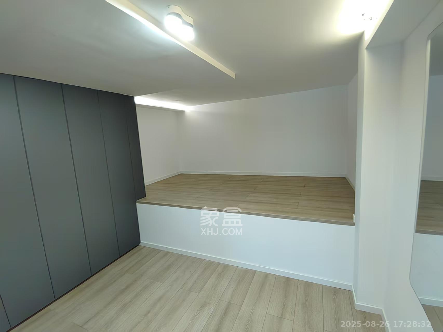 复地滨江金融中心 2室1厅1卫 3200.0元/月 复地滨江金融中心 2室1厅1卫 3200.0元/月室内图