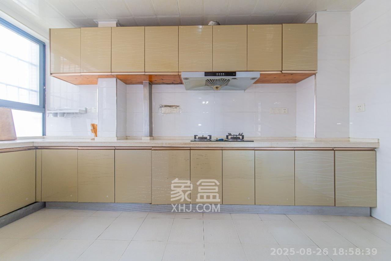 中建芙蓉嘉苑 3室2厅2卫 2650.0元/月 中建芙蓉嘉苑 3室2厅2卫 2650.0元/月室内图