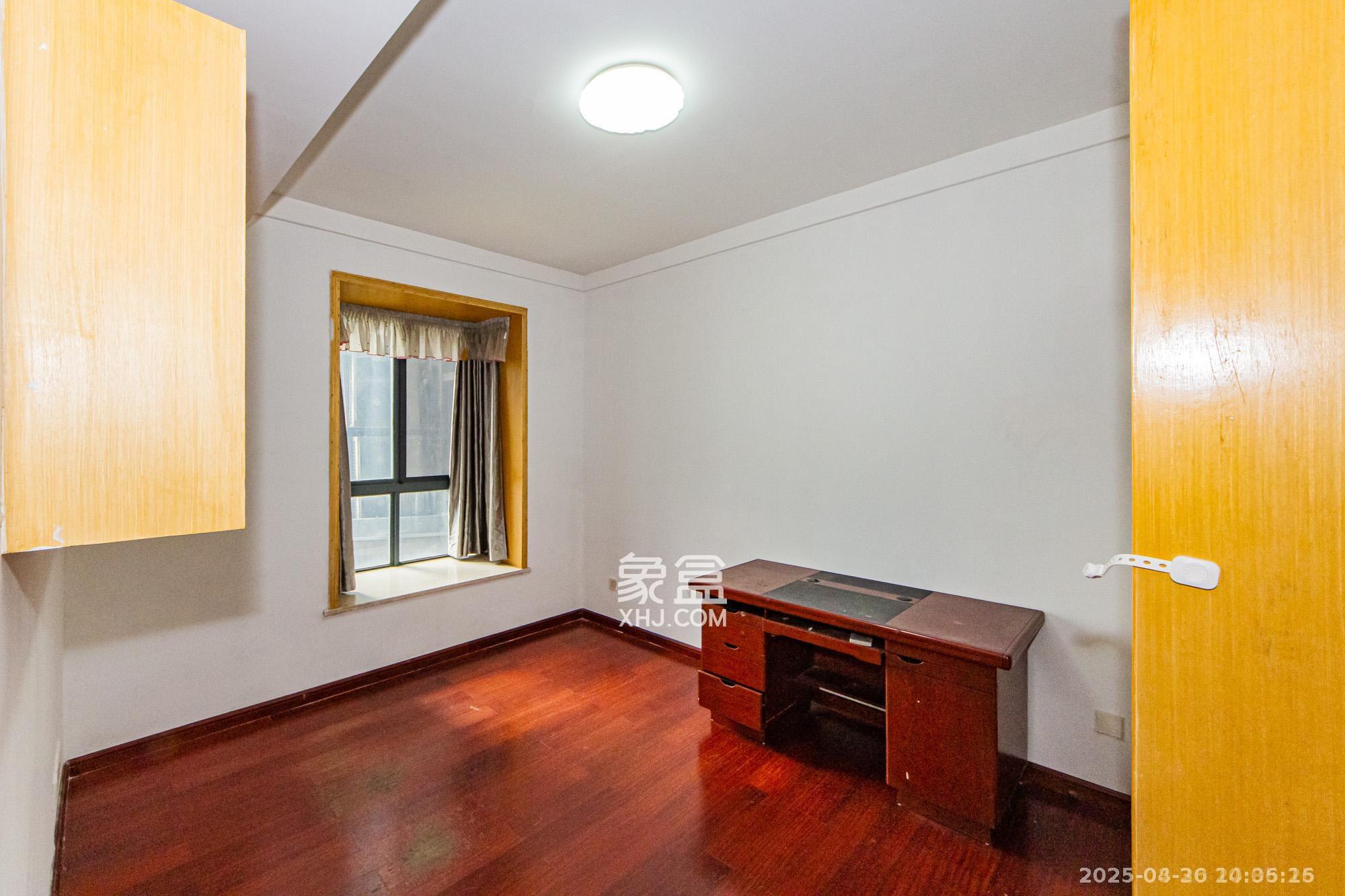 湘江世纪城富湾国际  5室2厅2卫    6000.0元/月 湘江世纪城富湾国际  5室2厅2卫    6000.0元/月室内图