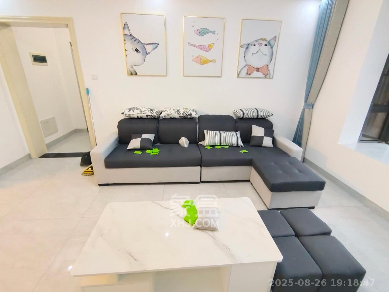 半山壹号  4室2厅2卫    3300.0元/月 半山壹号  4室2厅2卫    3300.0元/月室内图