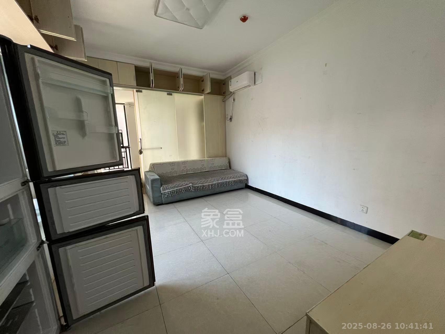 万象凯旋湾 1室1厅1卫 1300.0元/月 万象凯旋湾 1室1厅1卫 1300.0元/月室内图